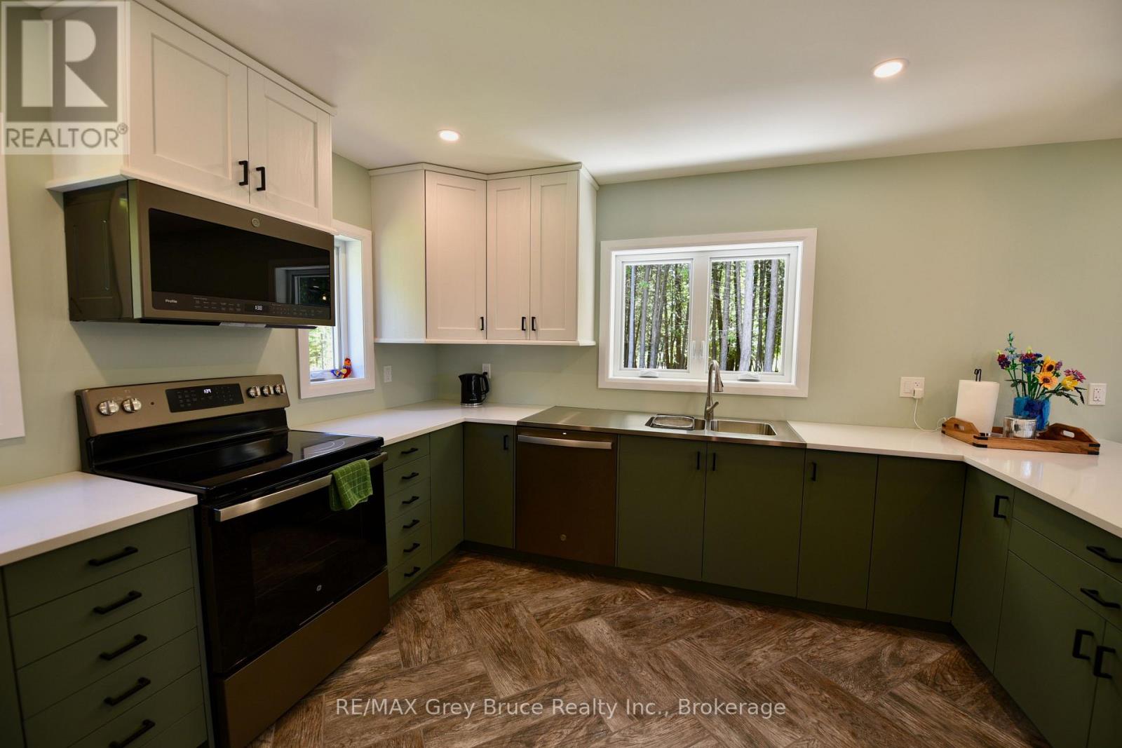 751 Pike Bay Road, Northern Bruce Peninsula, Ontario  N0H 1W0 - Photo 17 - X13163040