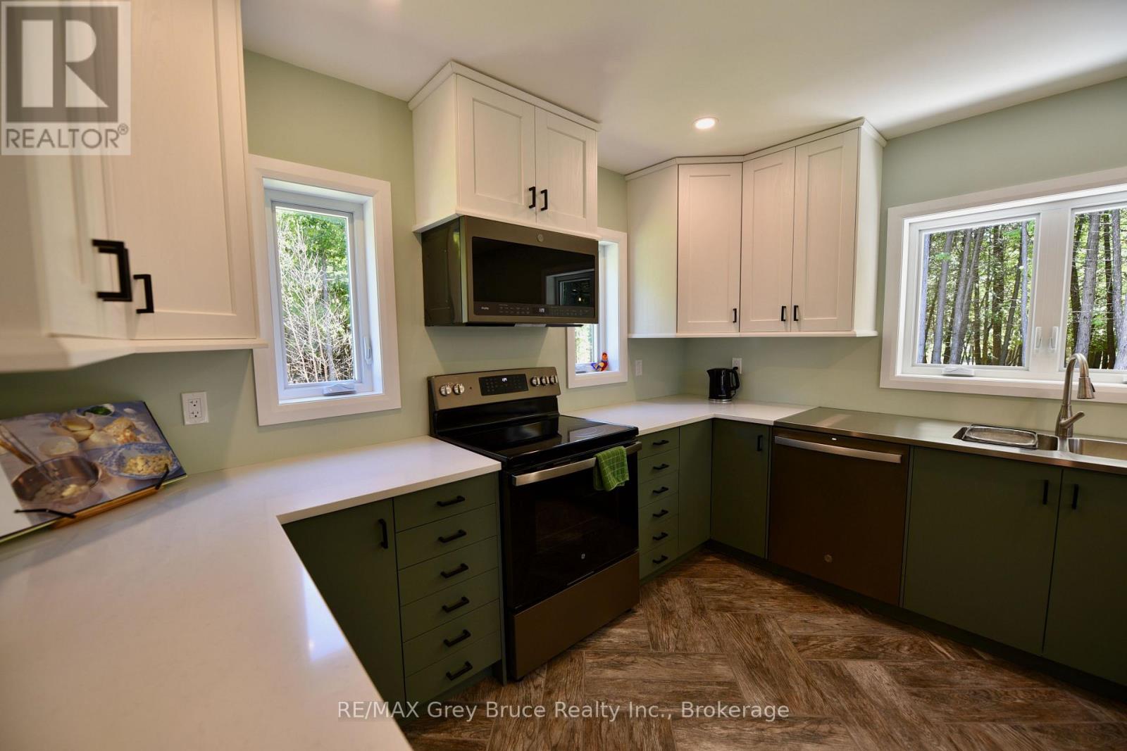 751 Pike Bay Road, Northern Bruce Peninsula, Ontario  N0H 1W0 - Photo 18 - X13163040