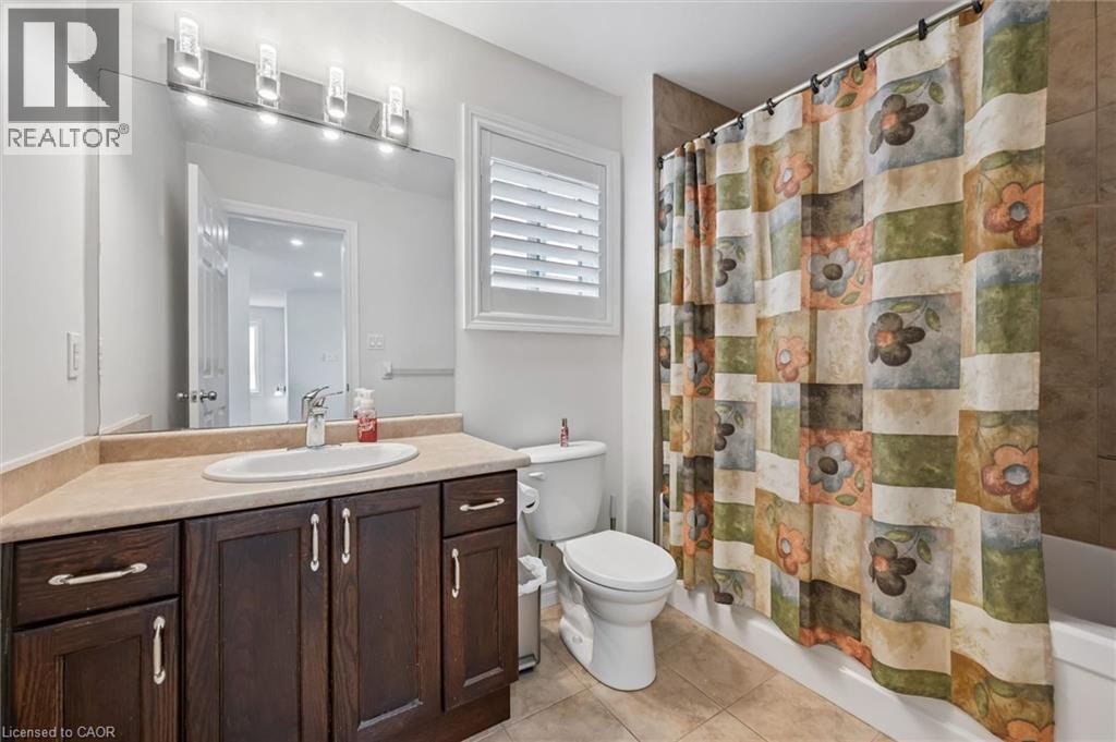 114 Isaac Shantz Drive, Baden, Ontario  N3A 4S4 - Photo 19 - 40832756