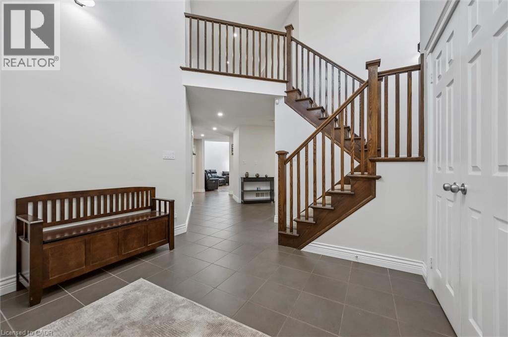 114 Isaac Shantz Drive, Baden, Ontario  N3A 4S4 - Photo 3 - 40832756