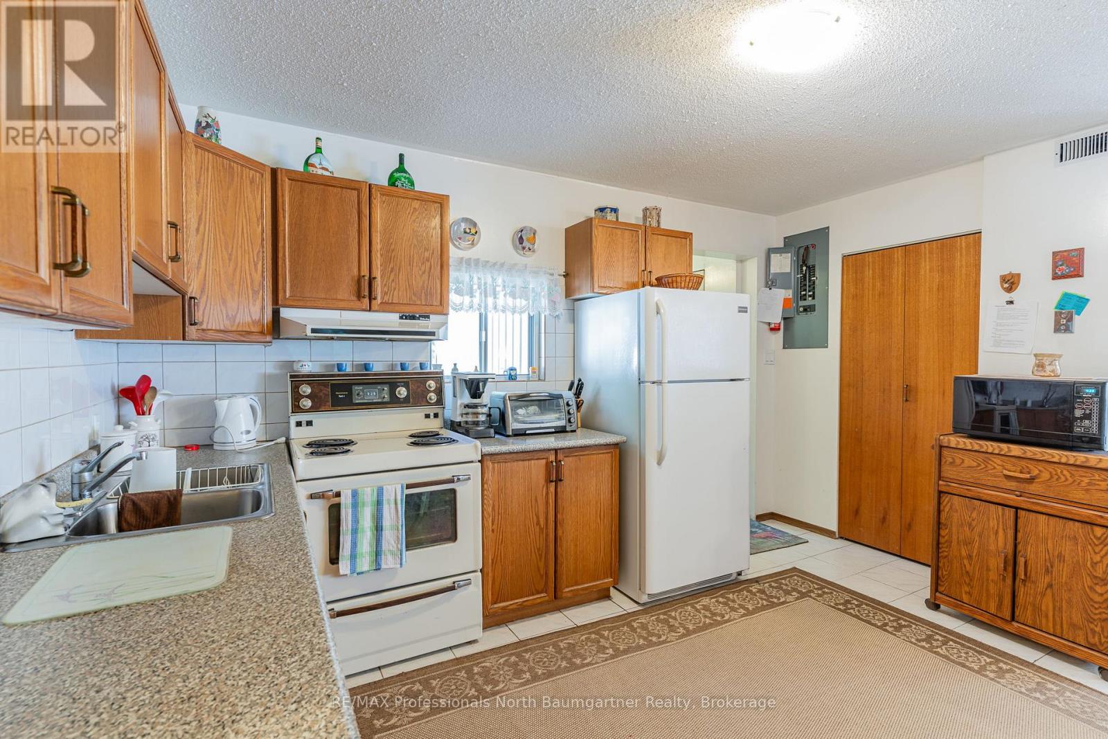 1566 West Settlement Road, Dysart Et Al, Ontario  K0M 1S0 - Photo 6 - X13163216
