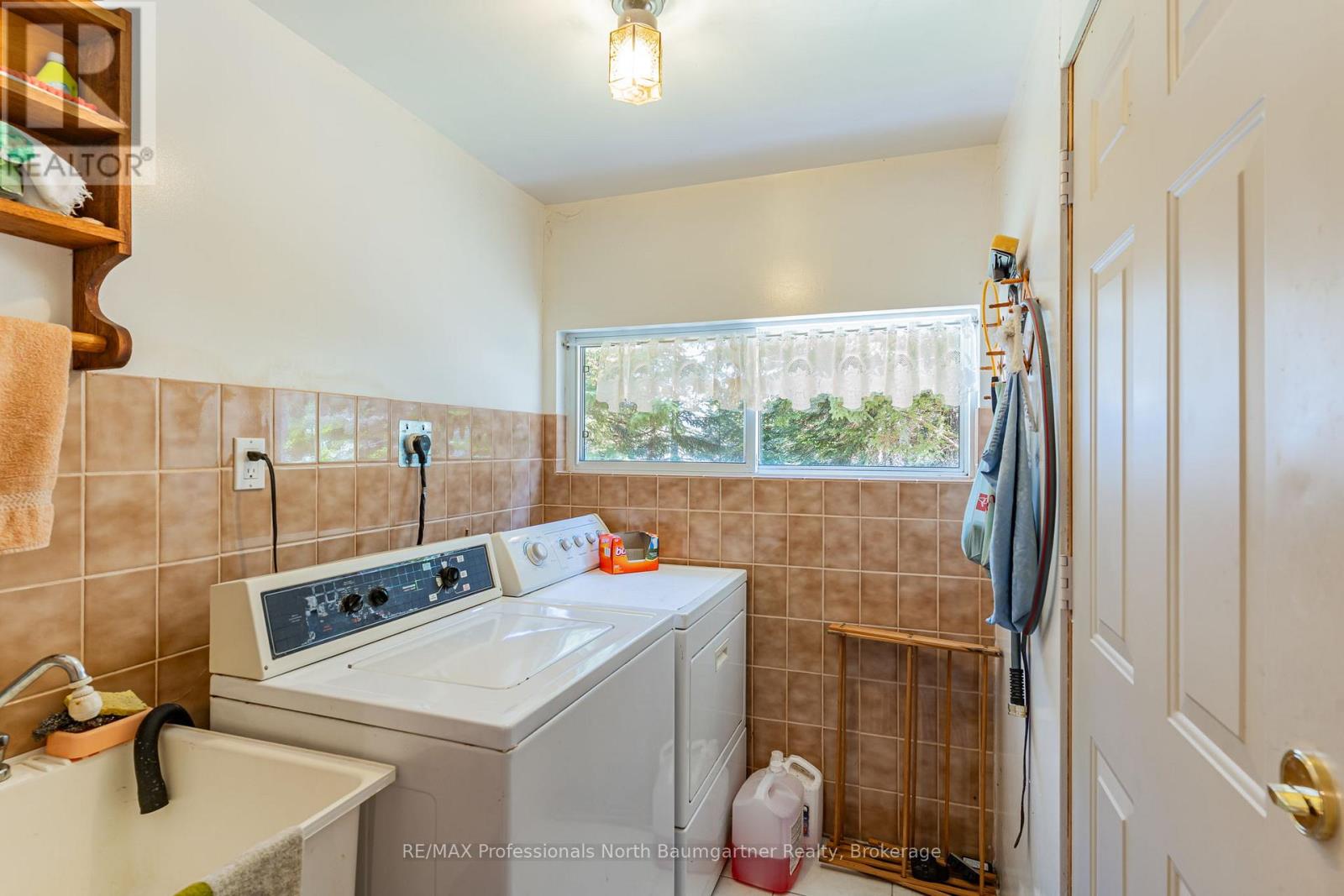 1566 West Settlement Road, Dysart Et Al, Ontario  K0M 1S0 - Photo 7 - X13163216