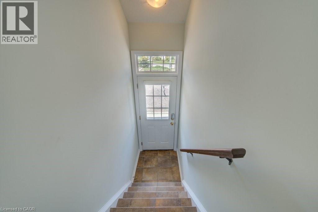 240 Westmeadow Drive Unit# 15c, Kitchener, Ontario  N2N 0A1 - Photo 3 - 40831332