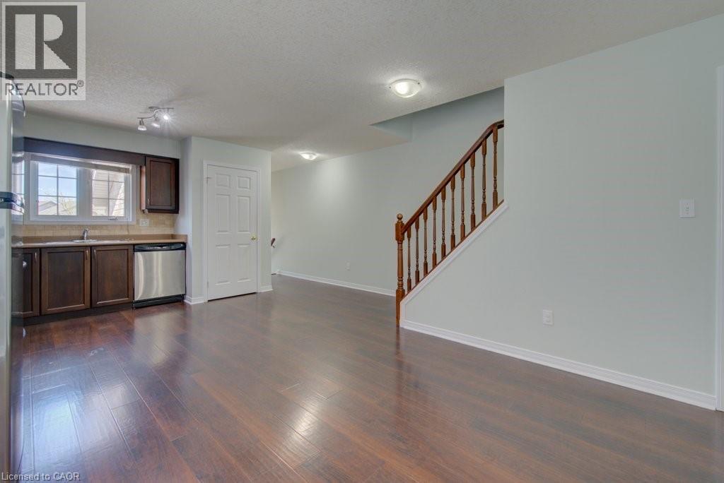 240 Westmeadow Drive Unit# 15c, Kitchener, Ontario  N2N 0A1 - Photo 8 - 40831332