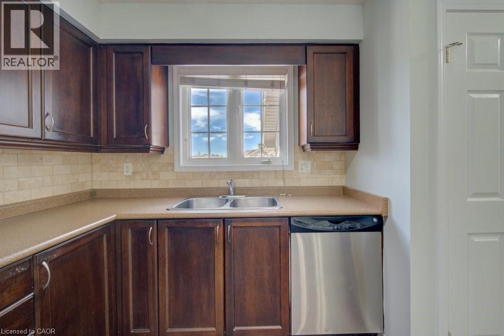 240 Westmeadow Drive Unit# 15c, Kitchener, Ontario  N2N 0A1 - Photo 9 - 40831332