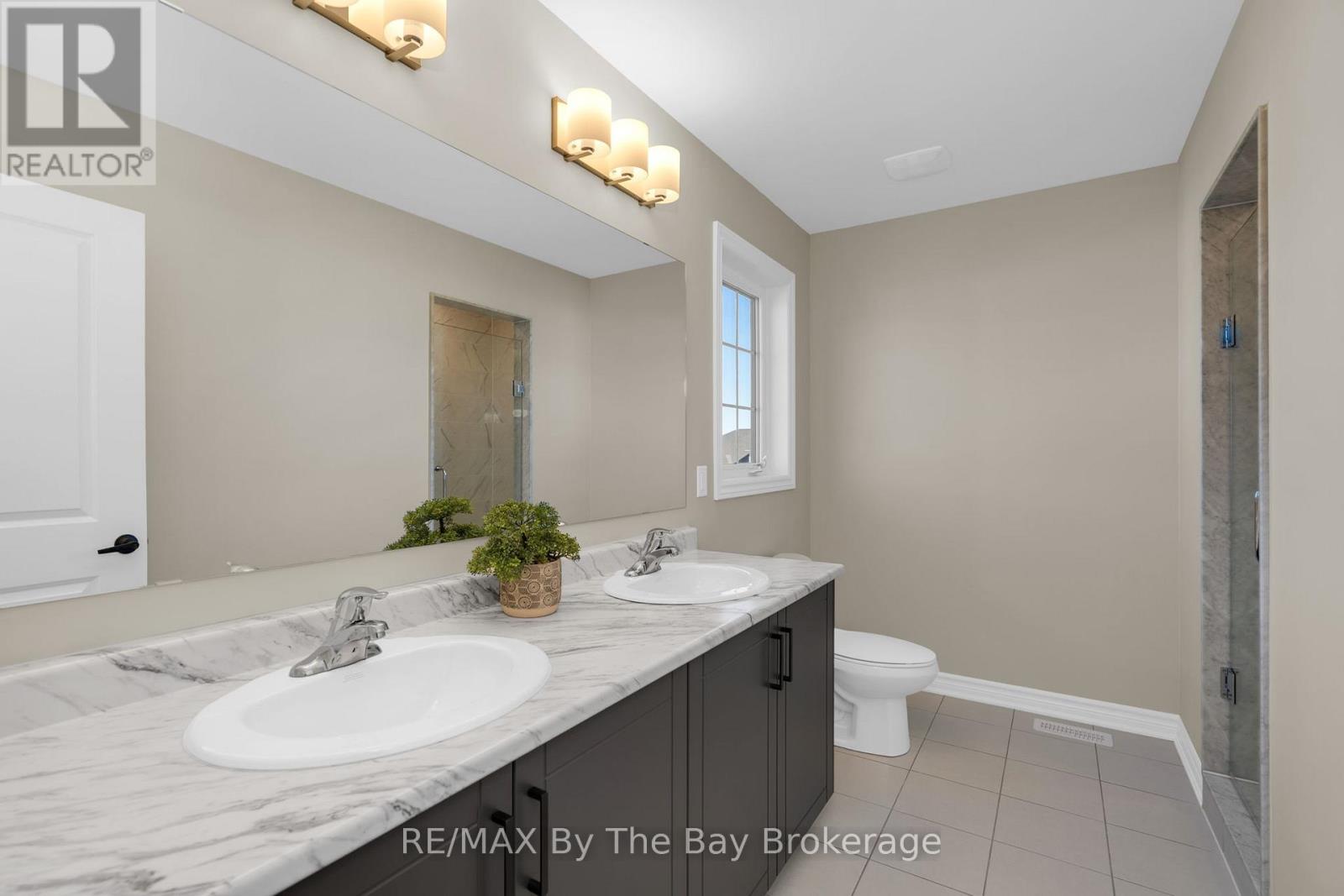 214 Cubitt Street, Clearview, Ontario  L0M 1S0 - Photo 21 - S13163672