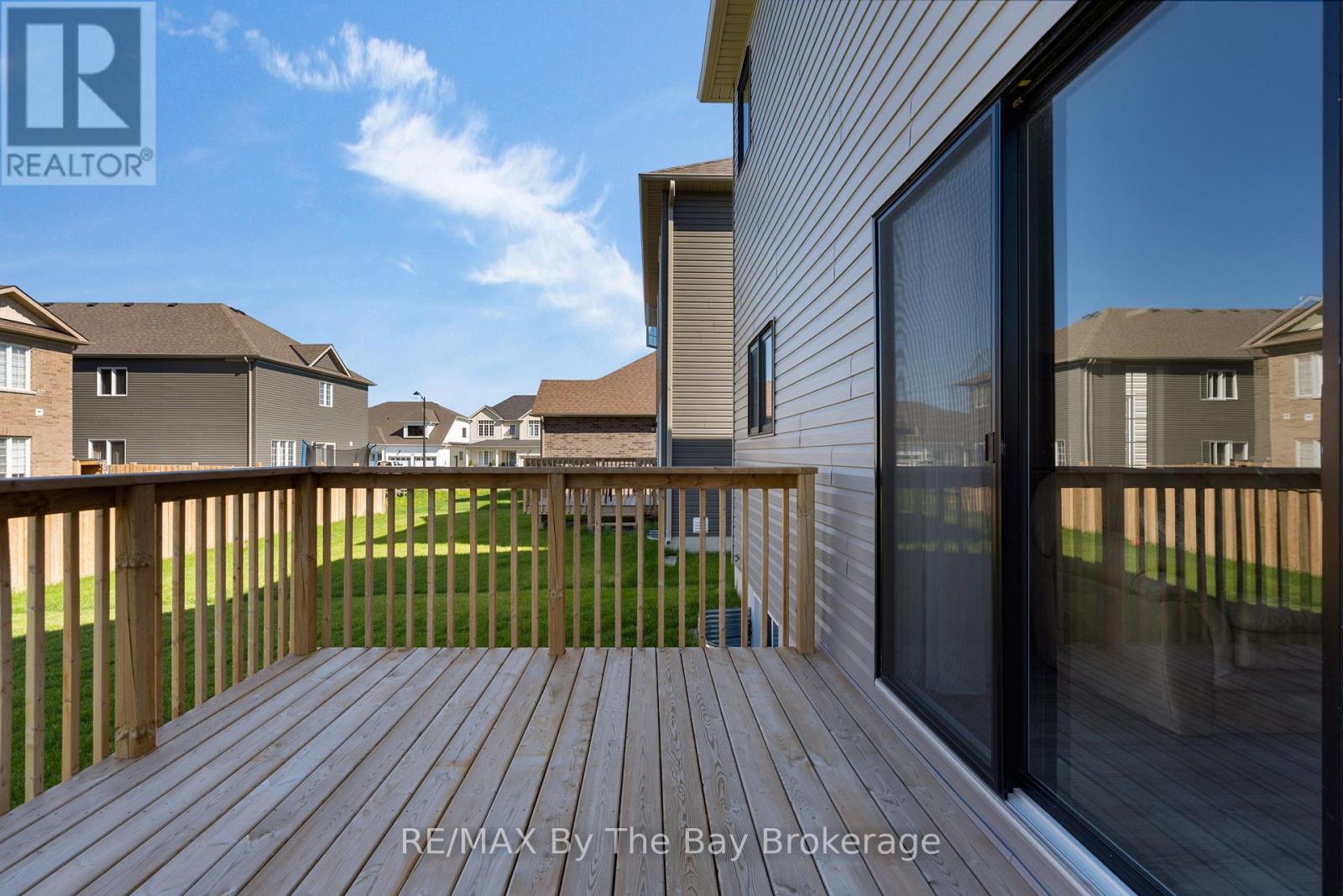 214 Cubitt Street, Clearview, Ontario  L0M 1S0 - Photo 30 - S13163672