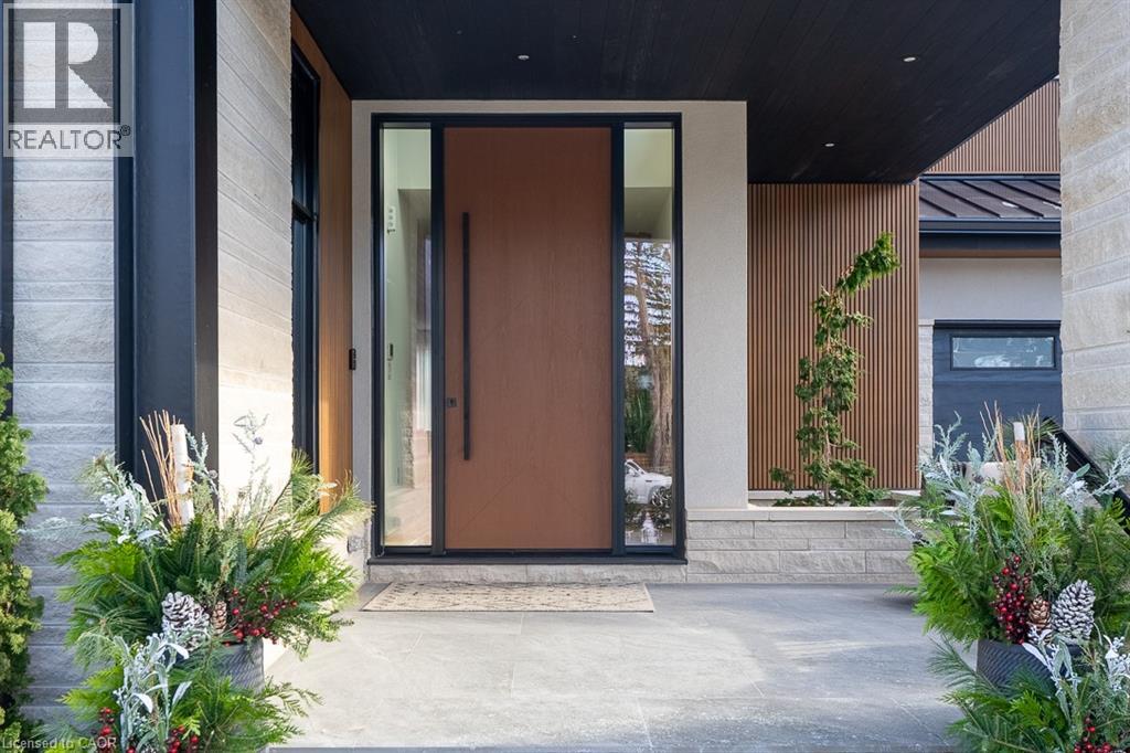 540 Patricia Drive, Oakville, Ontario  L6K 1M2 - Photo 5 - 40832810