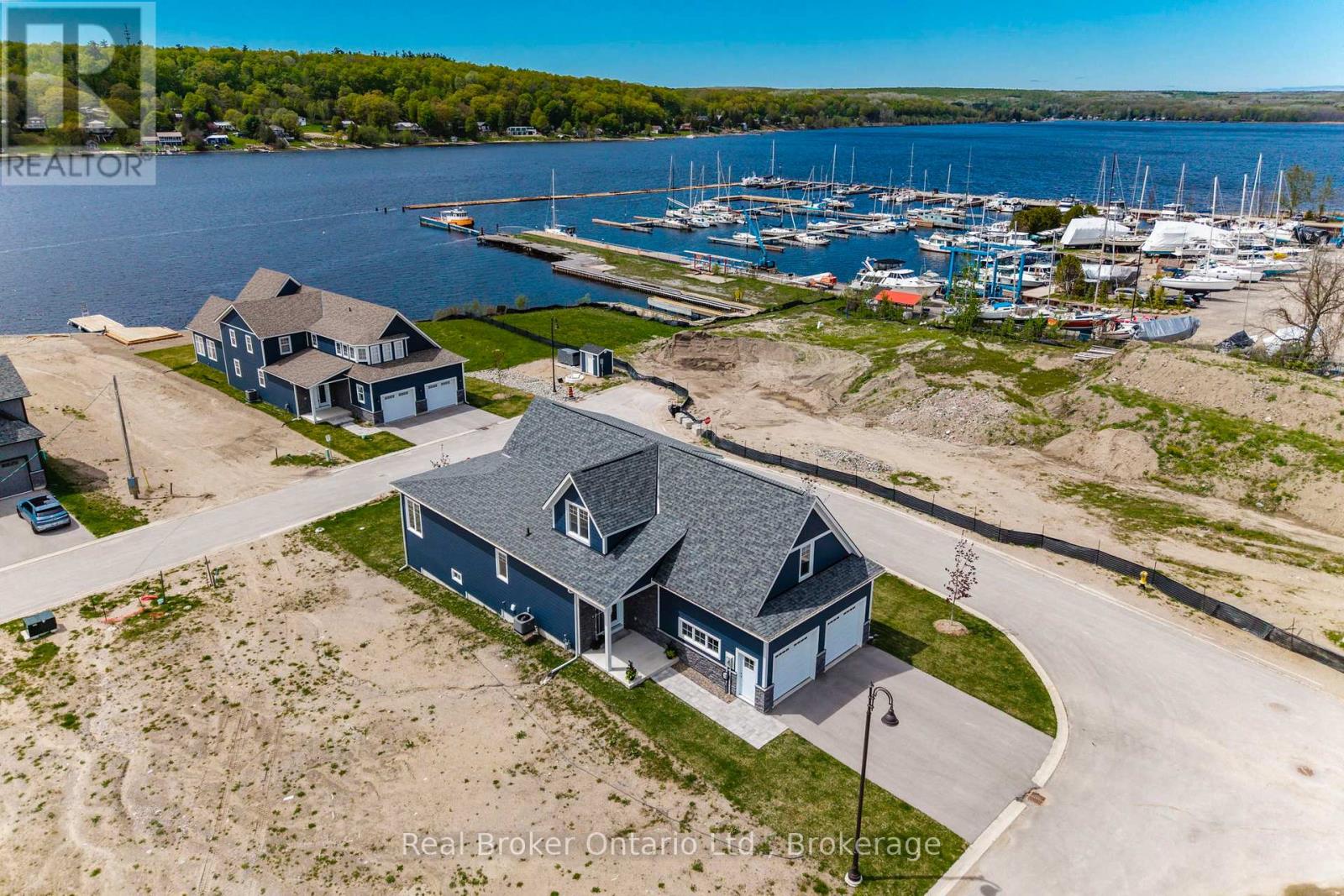 38 Magazine Street, Penetanguishene, Ontario  L9M 0W7 - Photo 4 - S13163818
