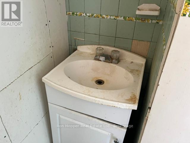 1086 3rd Avenue E, Owen Sound, Ontario  N4K 2L2 - Photo 11 - X13163702