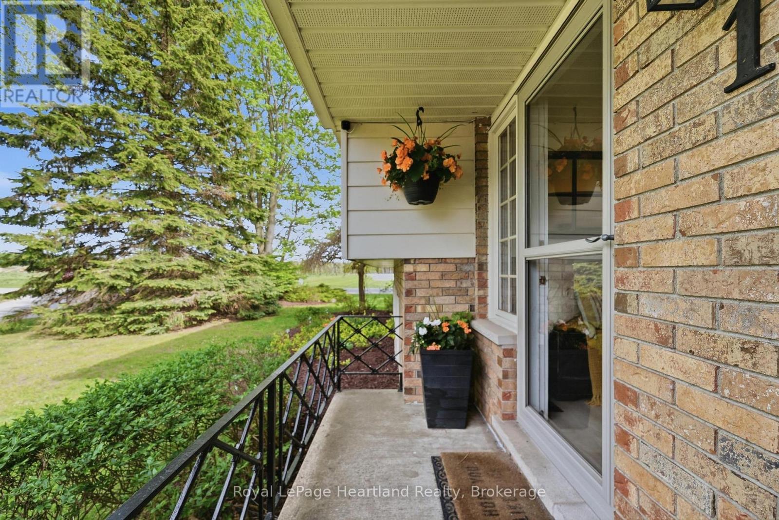 36589 Dunlop Drive, Ashfield-Colborne-Wawanosh, Ontario  N7A 3Y1 - Photo 37 - X13163744