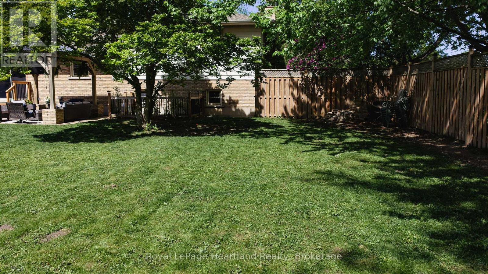 36589 Dunlop Drive, Ashfield-Colborne-Wawanosh, Ontario  N7A 3Y1 - Photo 44 - X13163744