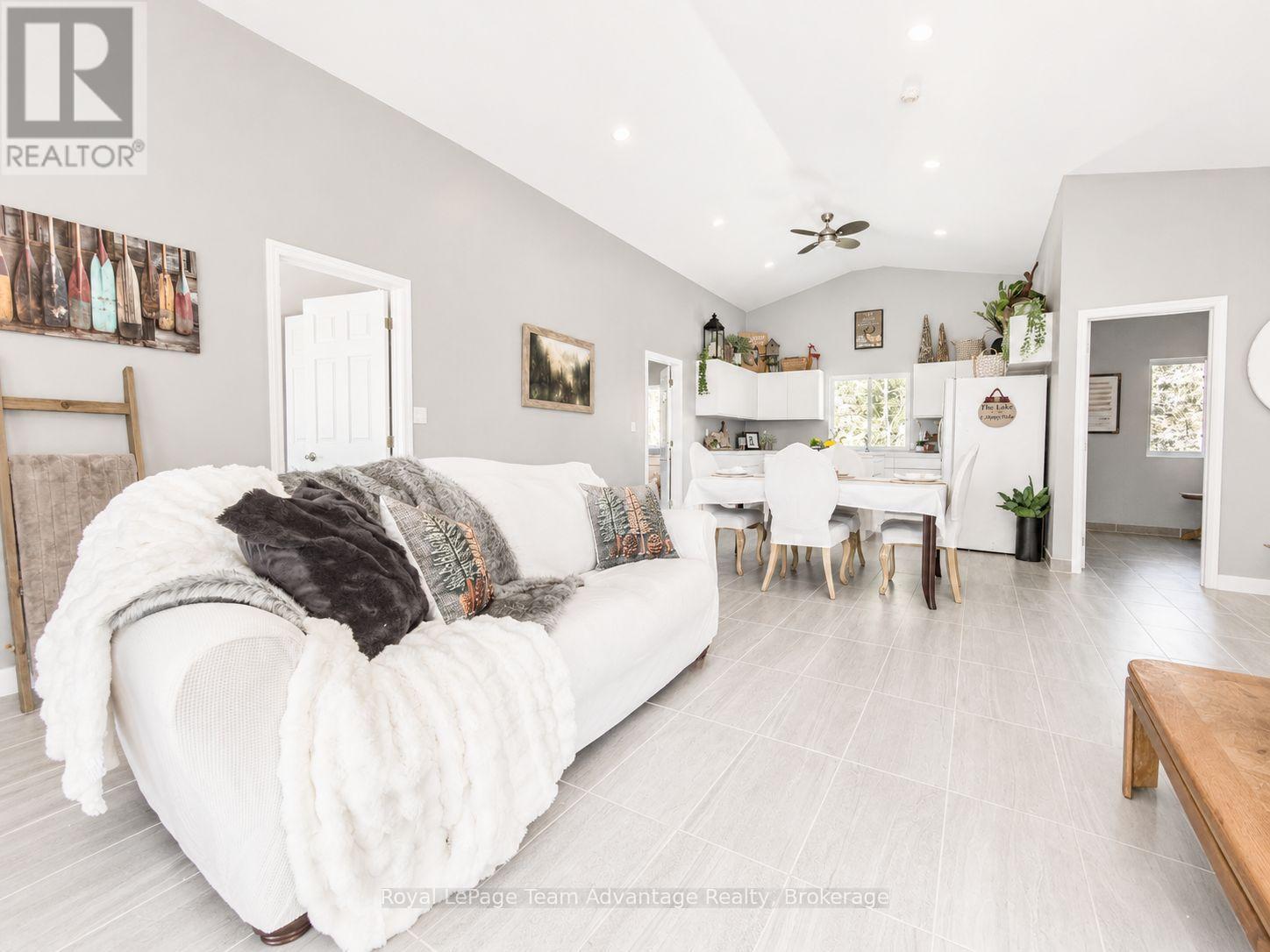 11 Nickles Cove Road, Whitestone, Ontario  P0A 1G0 - Photo 5 - X13163930