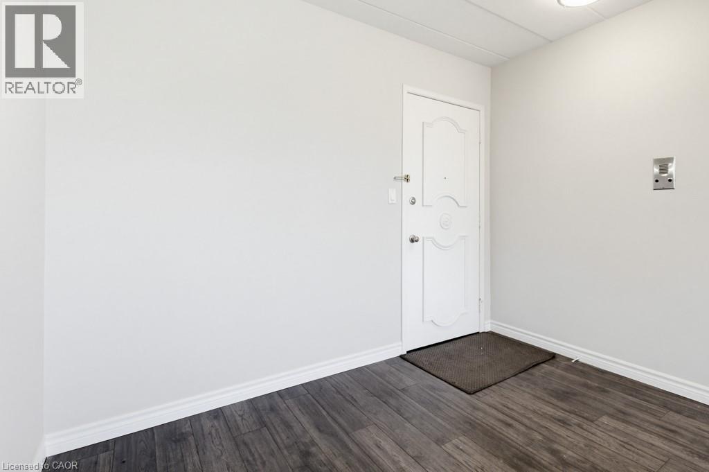 107 St. Joseph's Drive Unit# 404, Hamilton, Ontario  L8N 2G1 - Photo 3 - 40832811