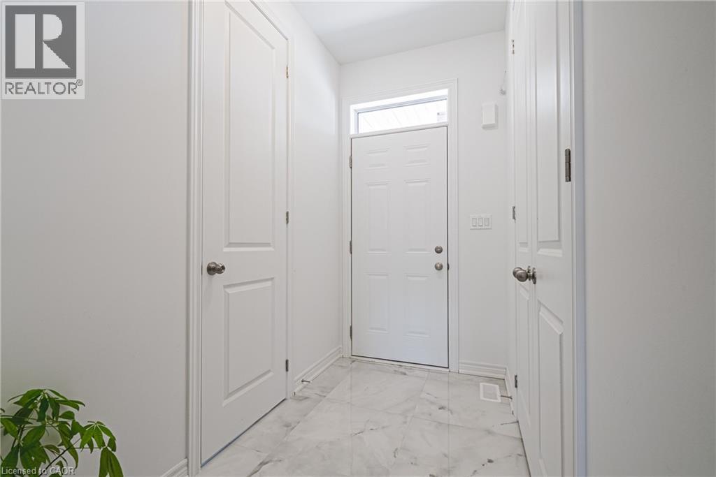 11 Davinci Boulevard, Hamilton, Ontario  L9B 1B7 - Photo 3 - 40832666