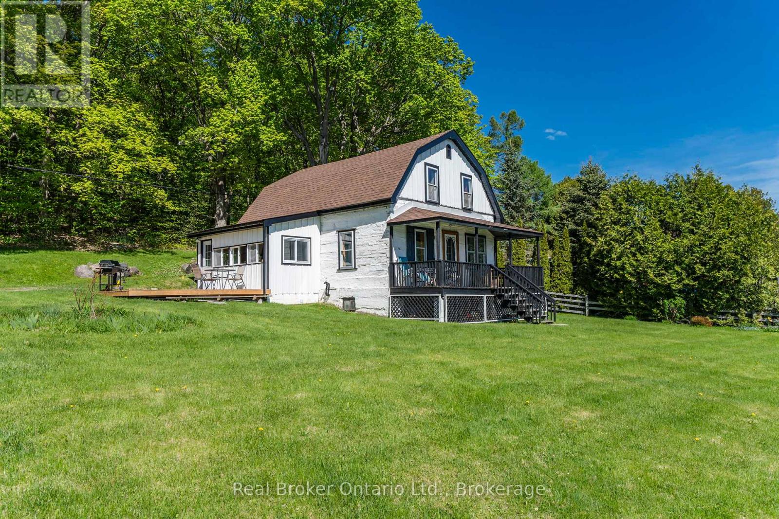 437 Champlain Road, Penetanguishene, Ontario  L9M 1S5 - Photo 14 - S13164170