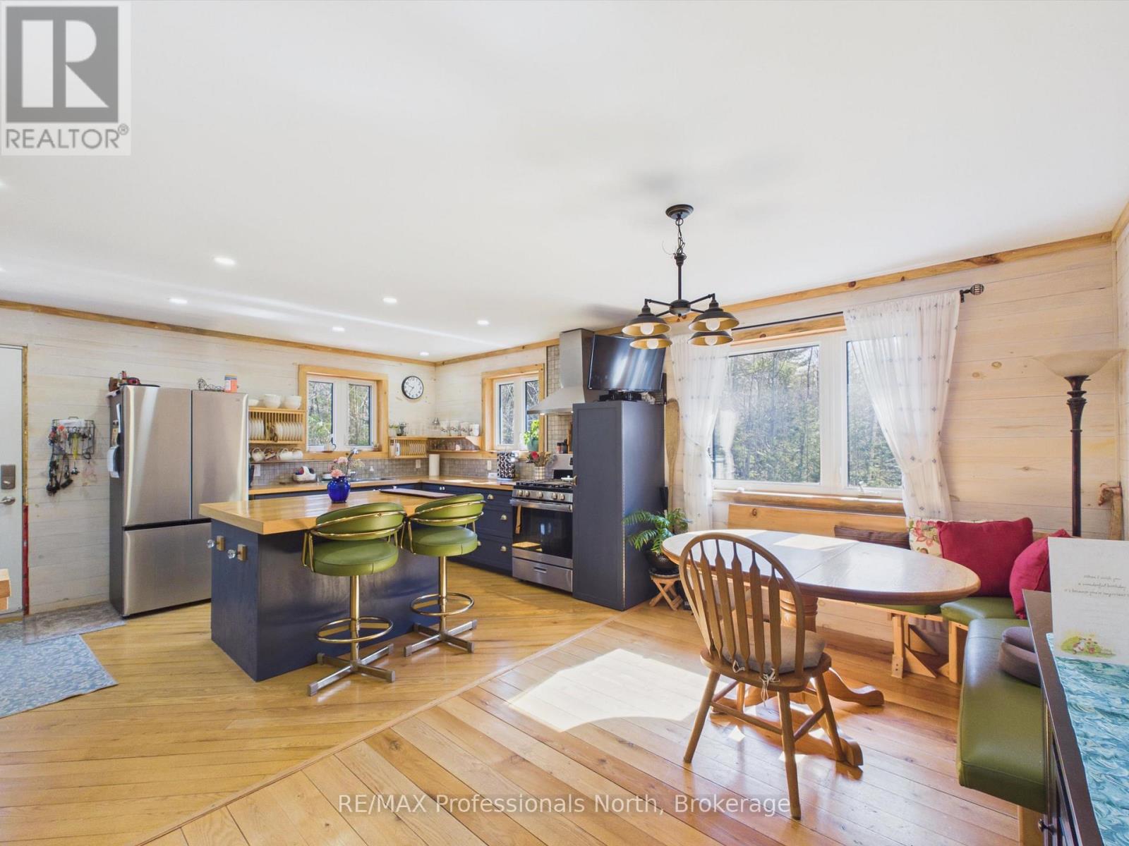 1070 Vankoughnet Road, Bracebridge, Ontario  P1L 1X1 - Photo 10 - X13164372