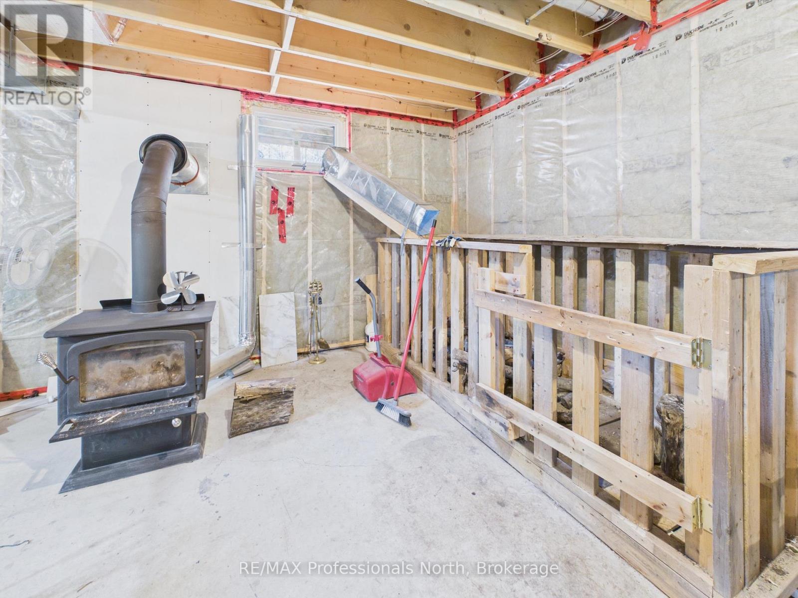 1070 Vankoughnet Road, Bracebridge, Ontario  P1L 1X1 - Photo 21 - X13164372