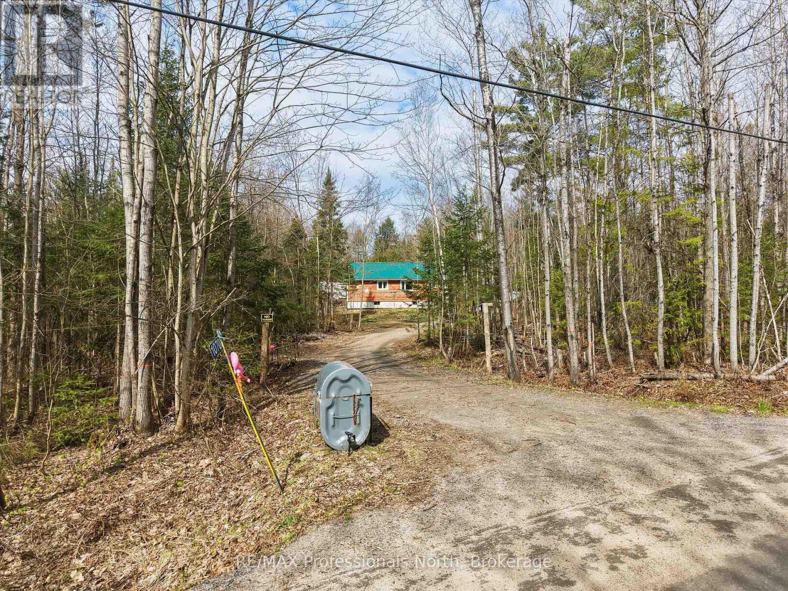 1070 Vankoughnet Road, Bracebridge, Ontario  P1L 1X1 - Photo 3 - X13164372