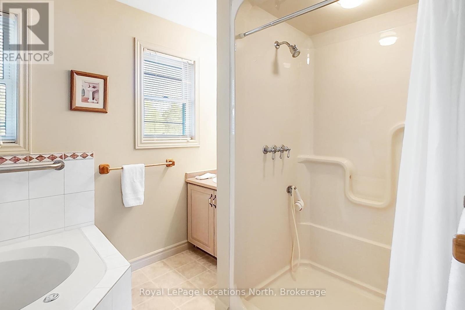 217 Dominion Drive, Clearview, Ontario  L0M 1S0 - Photo 21 - S13164562