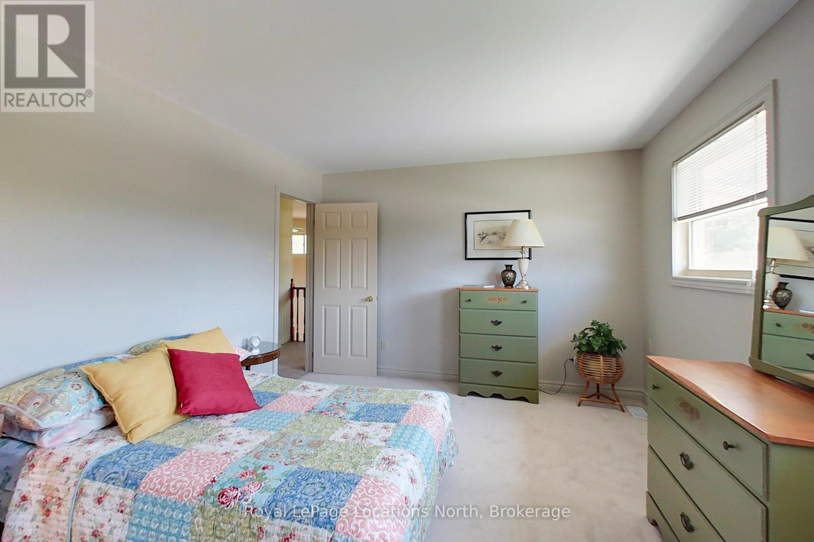 217 Dominion Drive, Clearview, Ontario  L0M 1S0 - Photo 24 - S13164562
