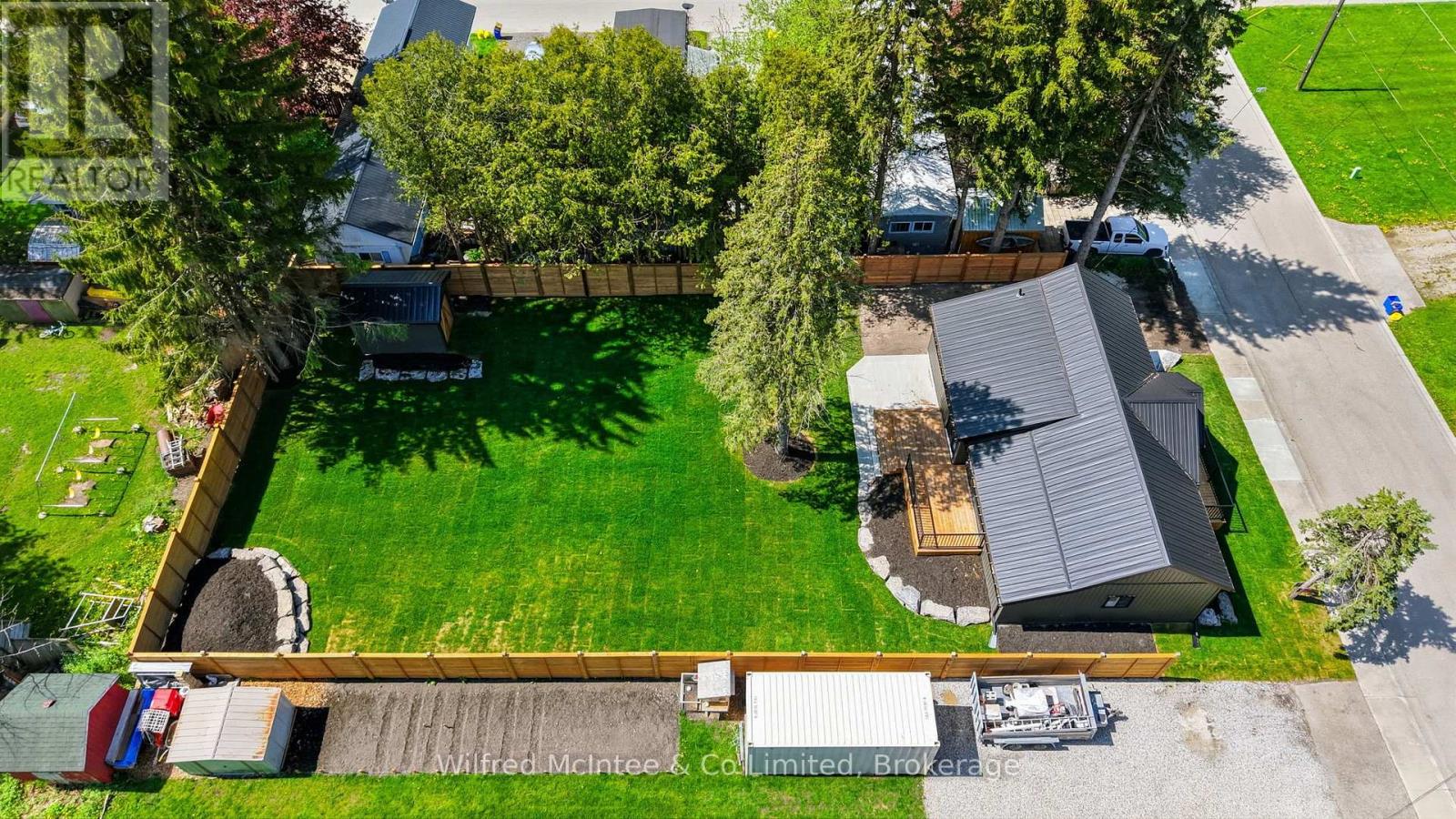 550 Wellington Street, Minto, Ontario  N4W 3G9 - Photo 35 - X13164674