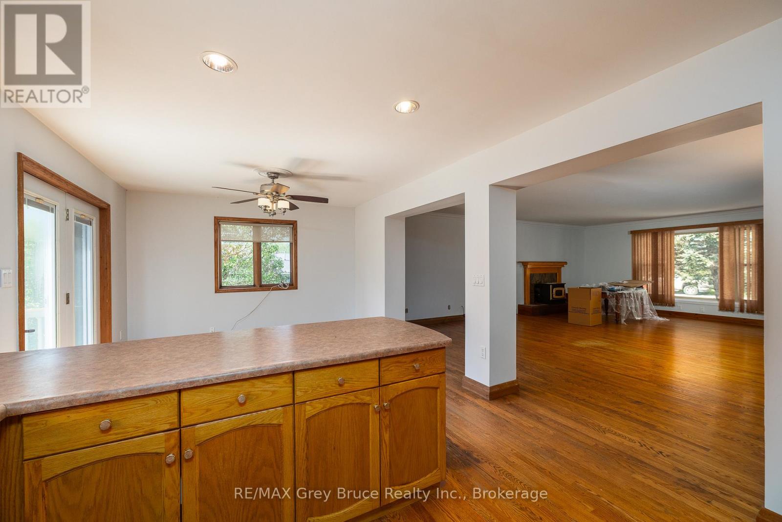 105 Maple Grove Lane, Georgian Bluffs, Ontario  N4K 0G2 - Photo 12 - X13164856