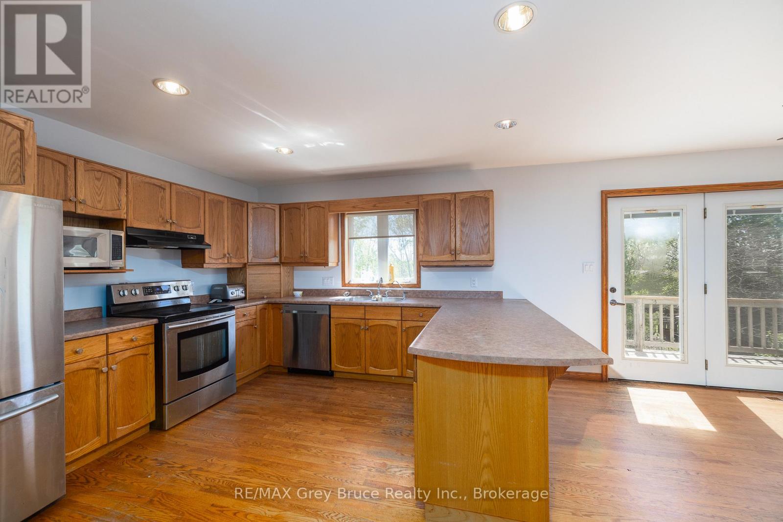 105 Maple Grove Lane, Georgian Bluffs, Ontario  N4K 0G2 - Photo 14 - X13164856