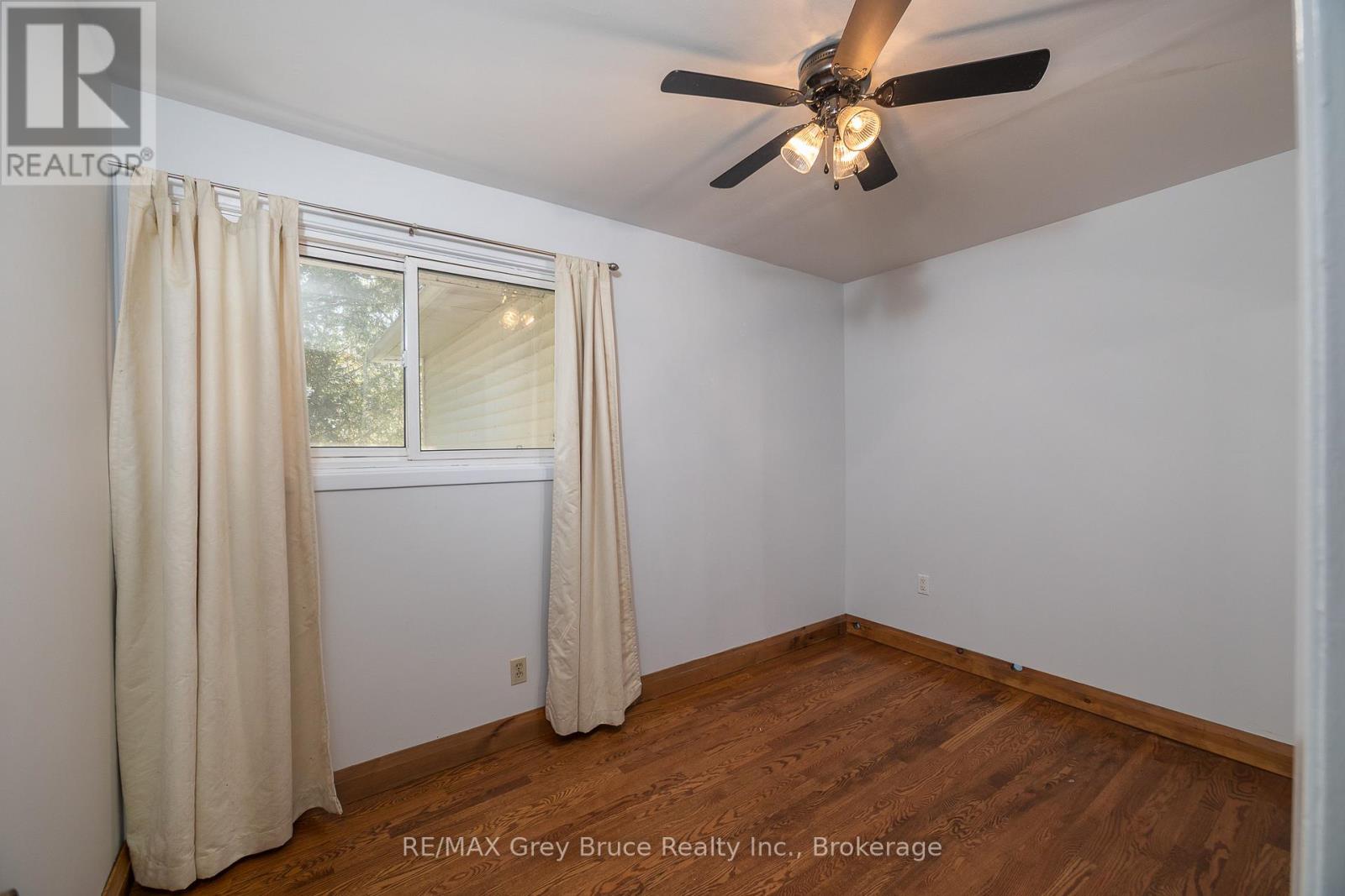105 Maple Grove Lane, Georgian Bluffs, Ontario  N4K 0G2 - Photo 20 - X13164856