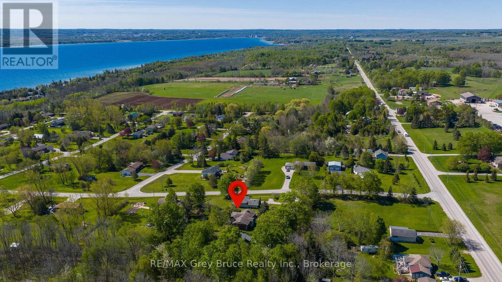 105 Maple Grove Lane, Georgian Bluffs, Ontario  N4K 0G2 - Photo 5 - X13164856