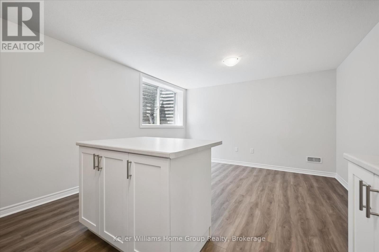 4 - 465 Garafraxa Street W, Centre Wellington, Ontario  N1M 1C6 - Photo 10 - X13165106