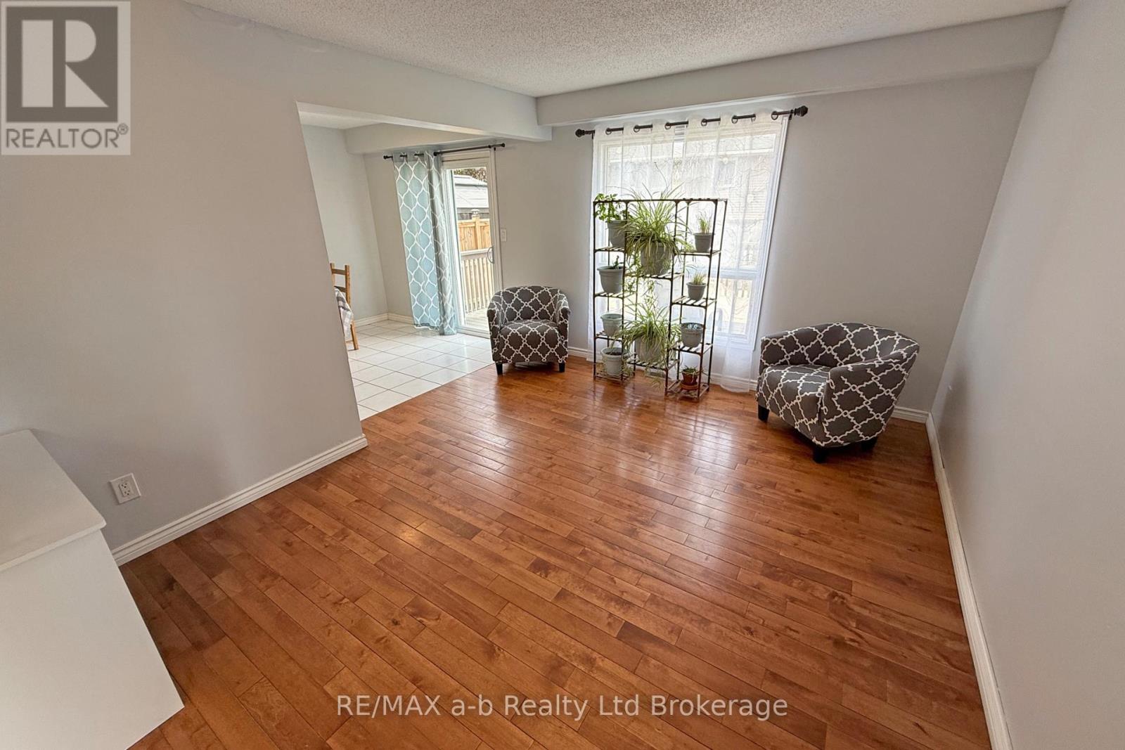169 Diefenbaker Drive, Woodstock, Ontario  N4S 8V7 - Photo 13 - X13165448