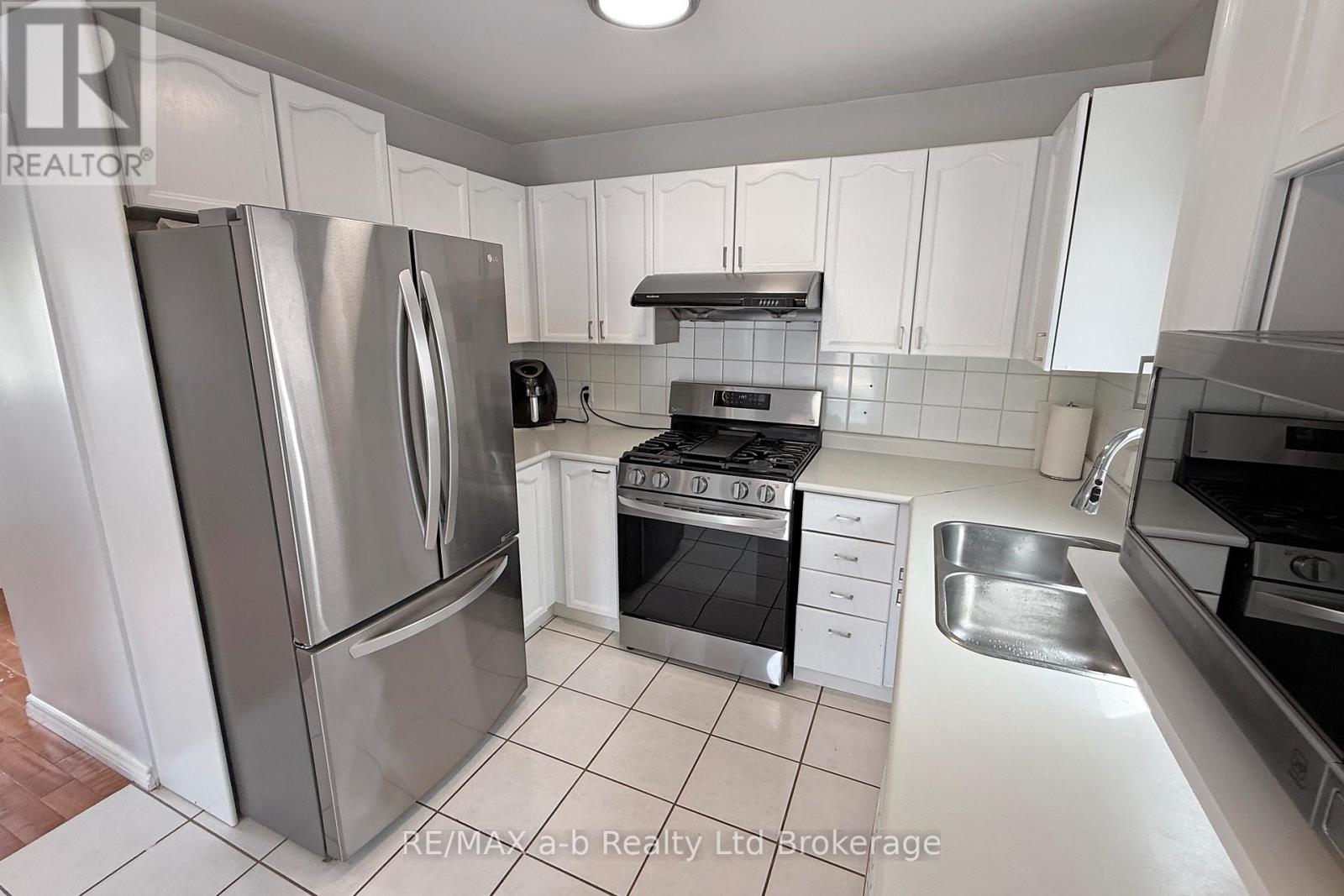169 Diefenbaker Drive, Woodstock, Ontario  N4S 8V7 - Photo 16 - X13165448