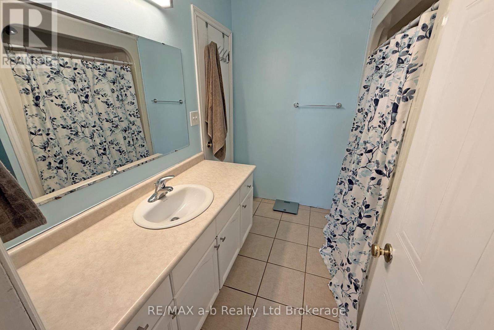 169 Diefenbaker Drive, Woodstock, Ontario  N4S 8V7 - Photo 29 - X13165448