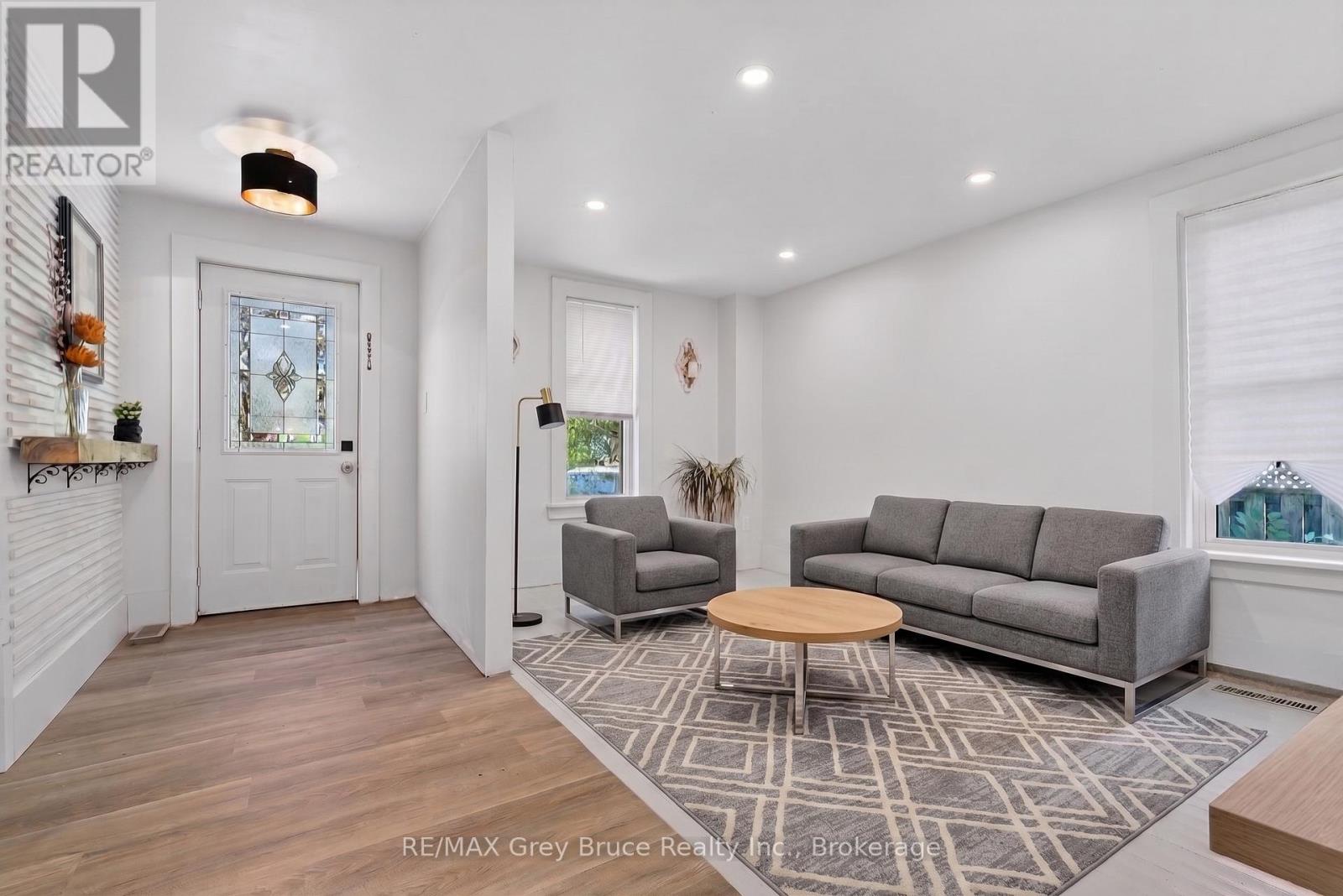 283 Margaret Street, Meaford, Ontario  N4L 1B5 - Photo 12 - X13165796