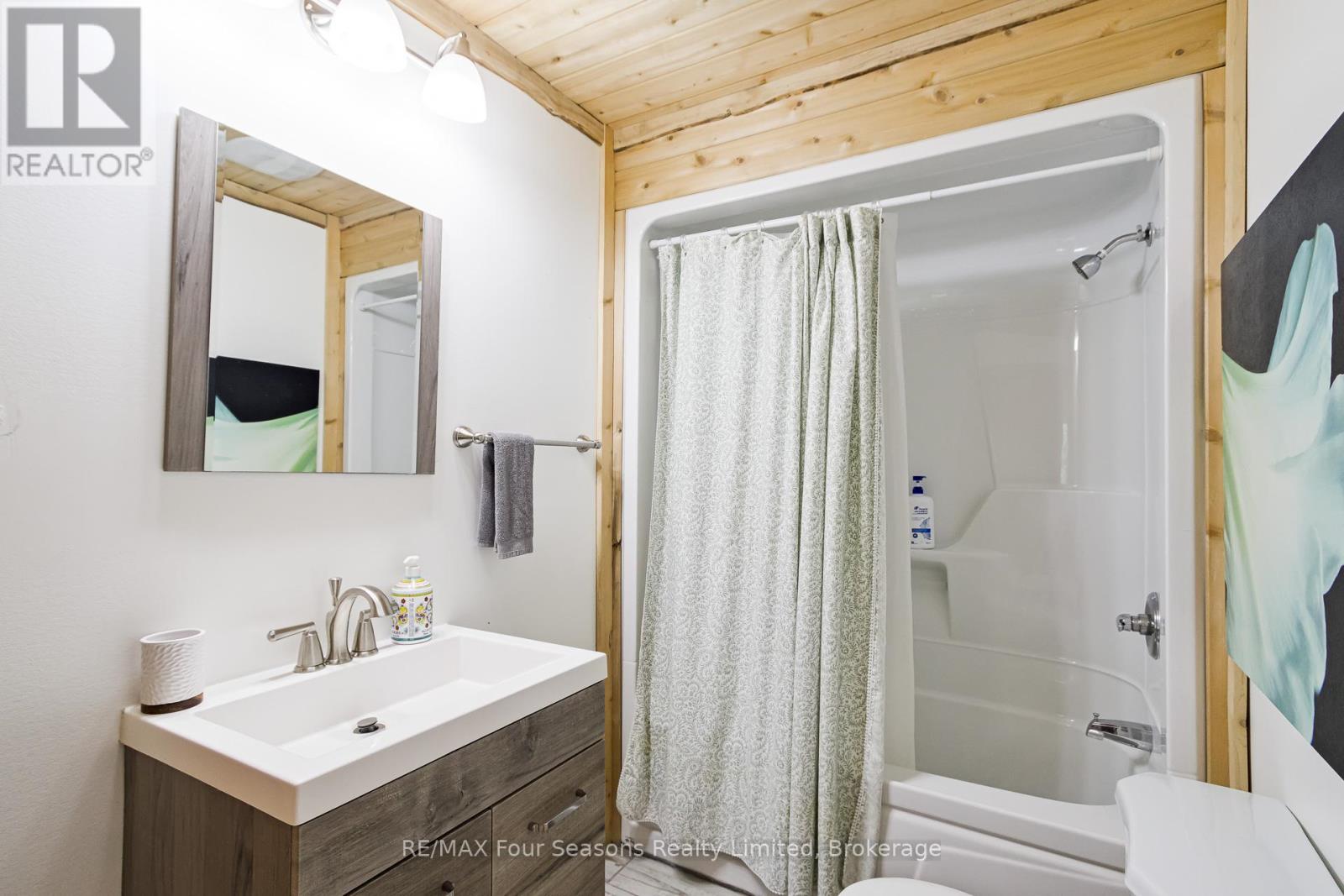 025359 Euph-St Vincent Townline, Meaford, Ontario  N4L 1W5 - Photo 15 - X13165878