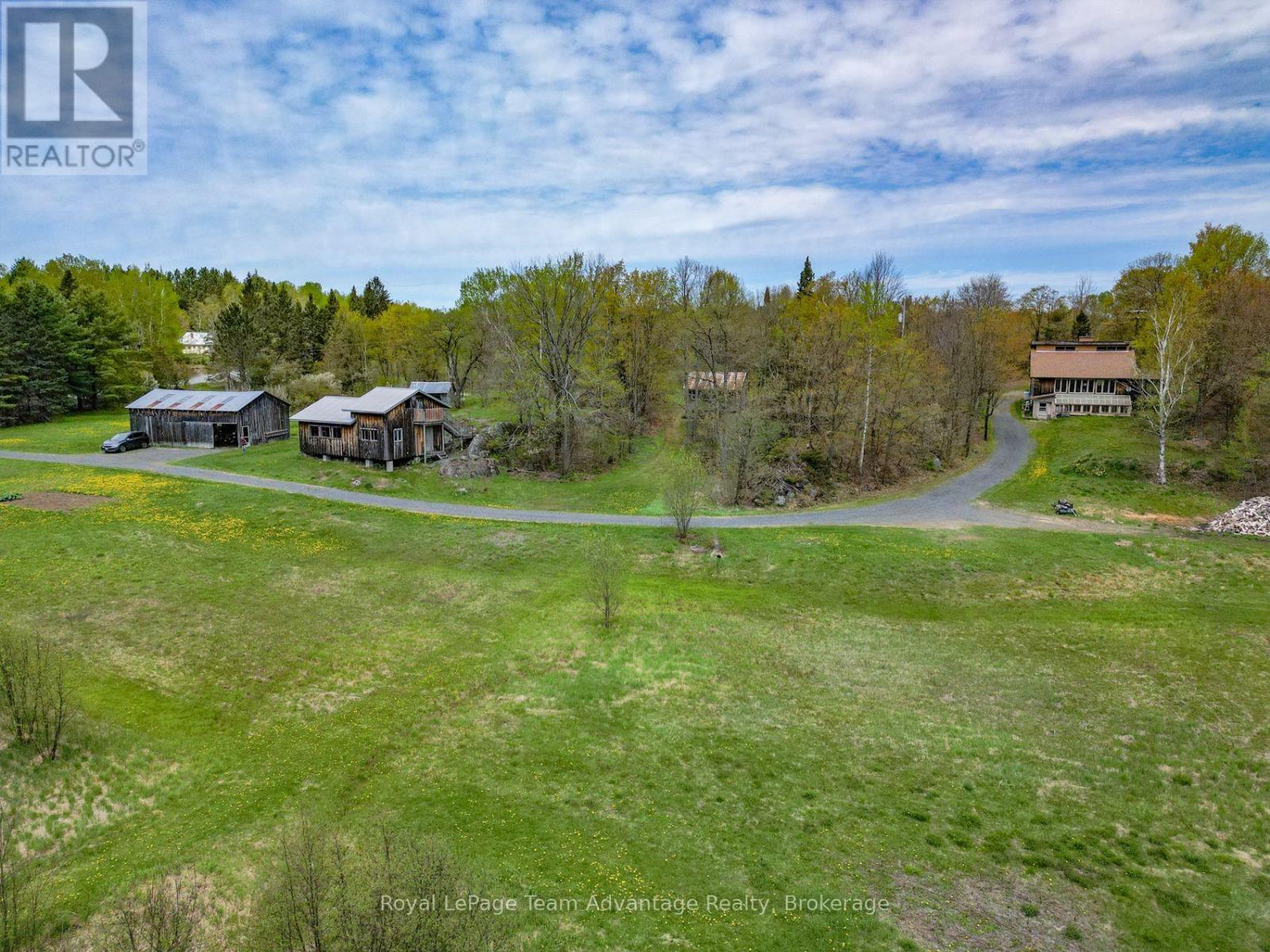 315 Lorimer Lake Road, Mcdougall, Ontario  P2A 2W7 - Photo 2 - X13166068