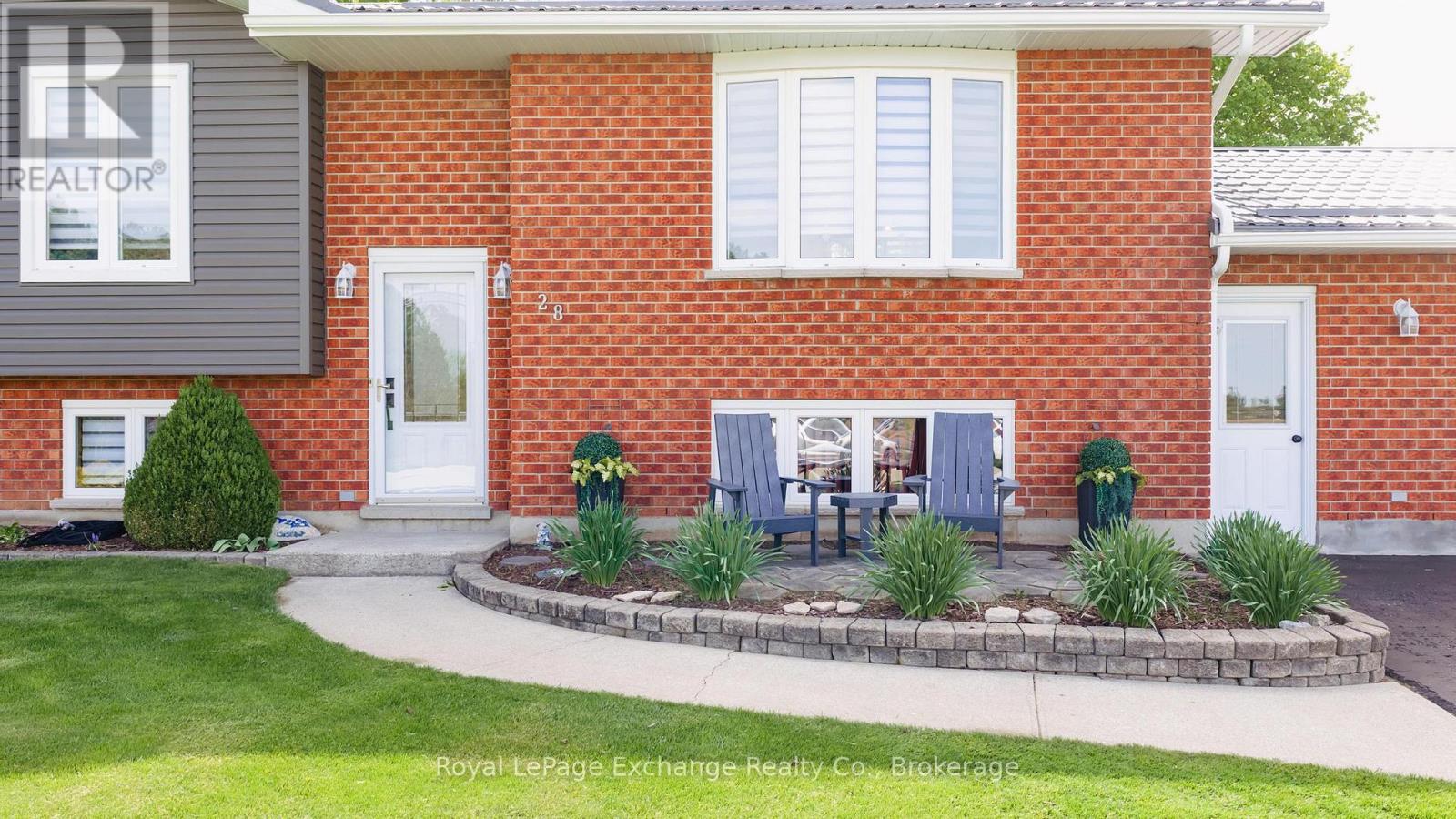 28 Maple Street, Kincardine, Ontario  N0G 2T0 - Photo 11 - X13166146