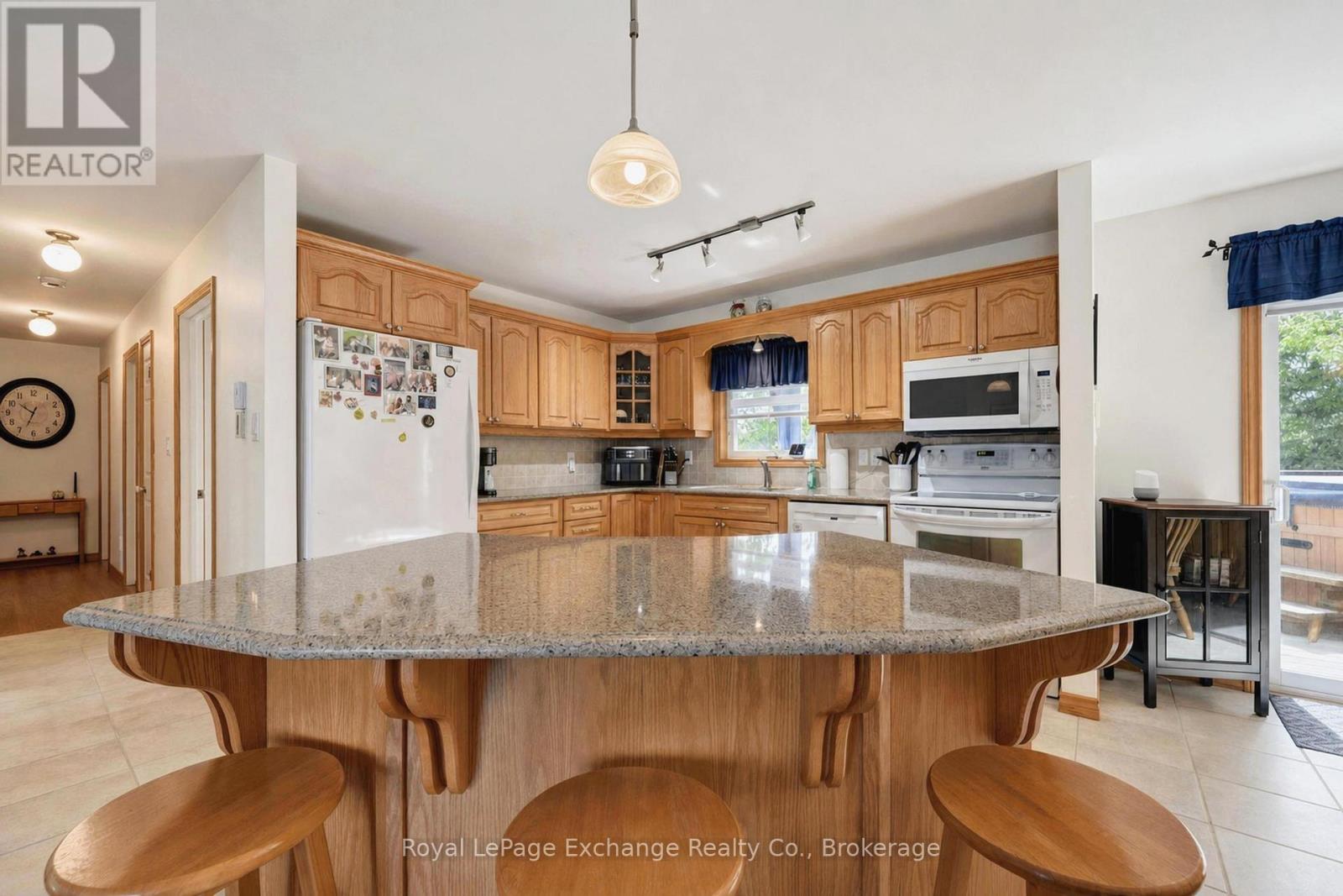28 Maple Street, Kincardine, Ontario  N0G 2T0 - Photo 24 - X13166146