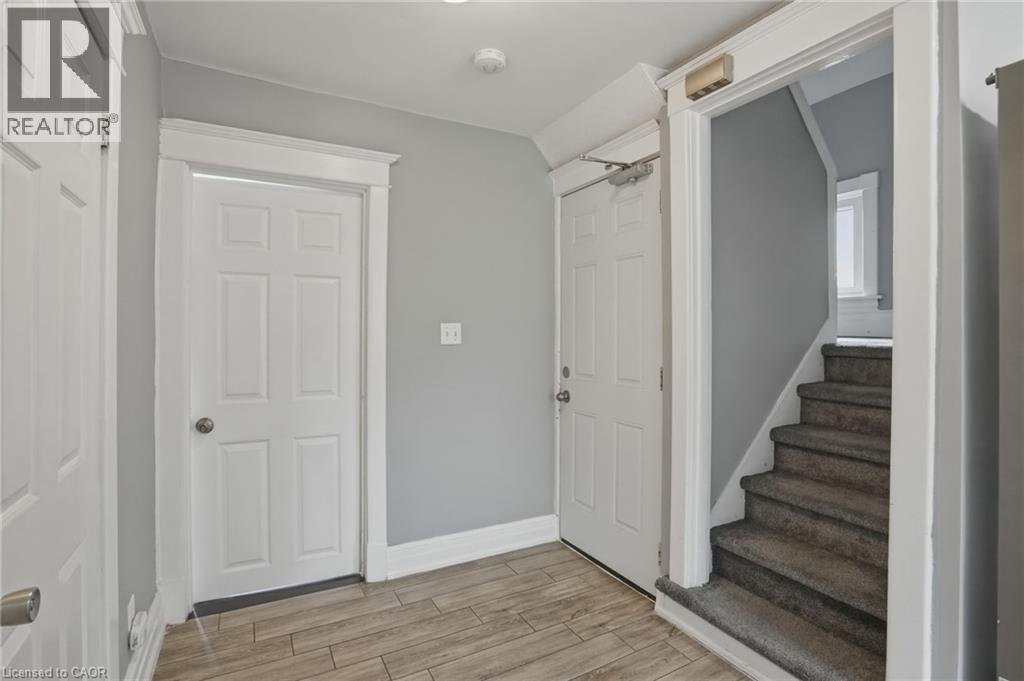 38 Norway Avenue, Hamilton, Ontario  L8M 2V7 - Photo 14 - 40830893