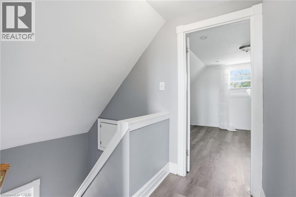 38 Norway Avenue, Hamilton, Ontario  L8M 2V7 - Photo 17 - 40830893