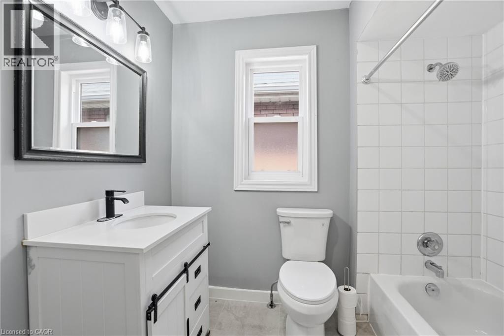 38 Norway Avenue, Hamilton, Ontario  L8M 2V7 - Photo 28 - 40830893