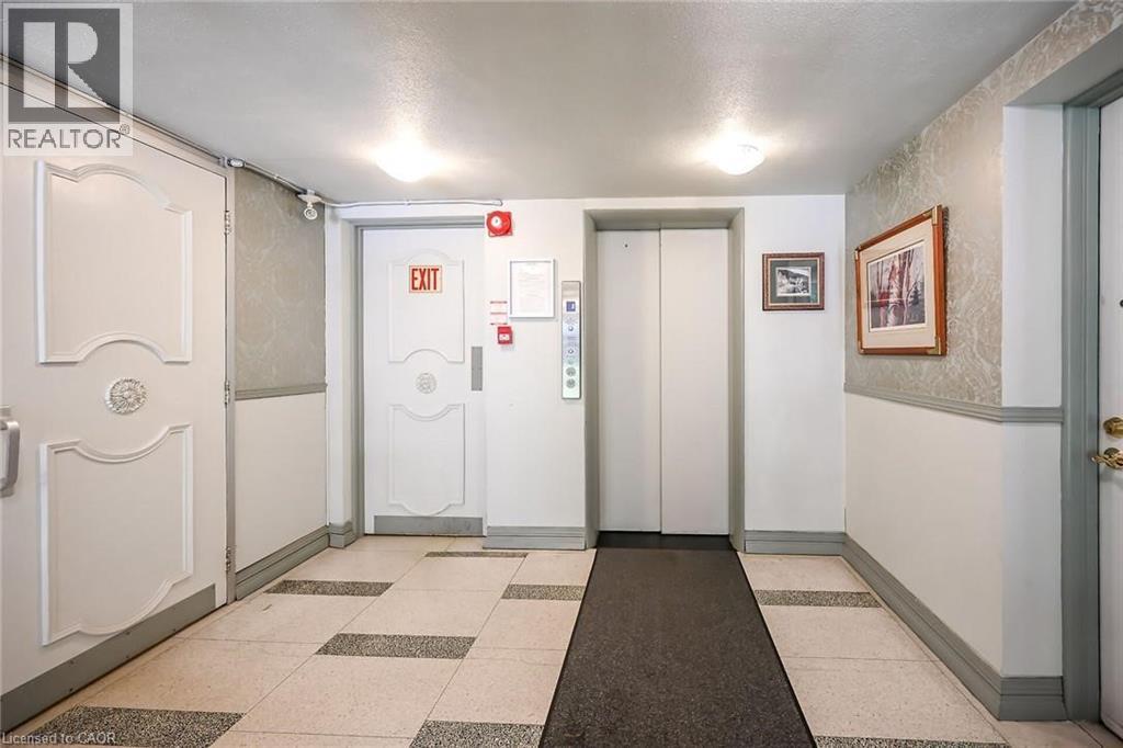 107 St Joseph's Drive Unit# 405, Hamilton, Ontario  L8N 2G1 - Photo 3 - 40832868