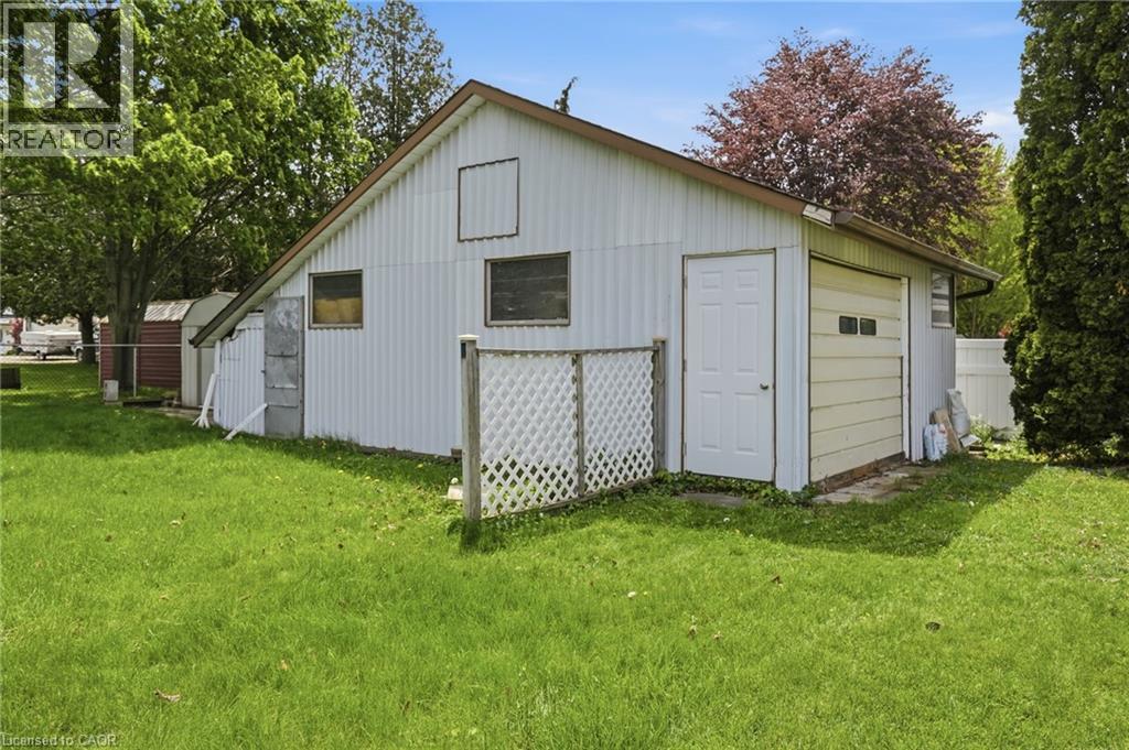 6 Stewart Drive, Burford, Ontario  N0E 1A0 - Photo 32 - 40832992