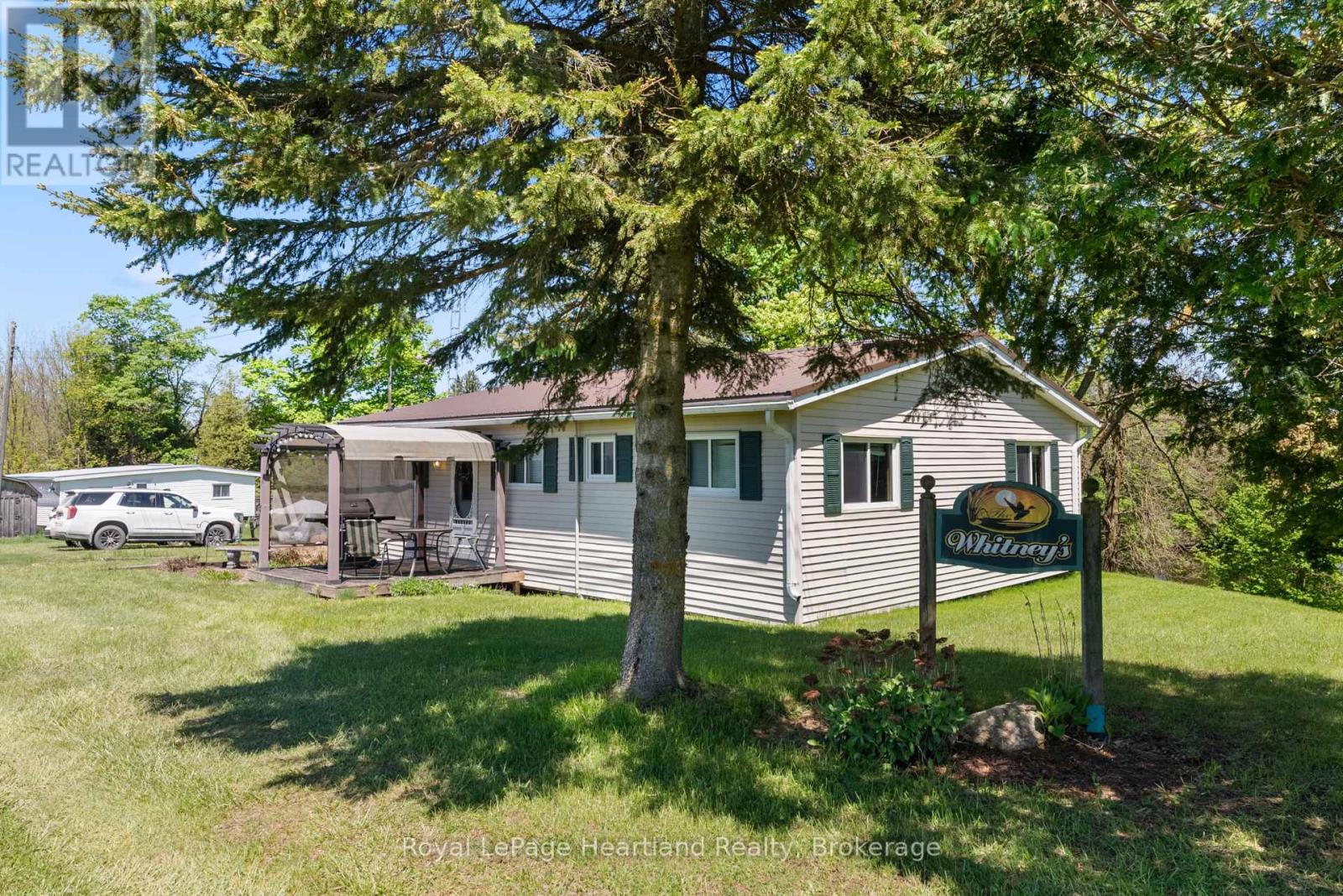 48 Poechman Lane, Brockton, Ontario  N0G 2V0 - Photo 2 - X13167002