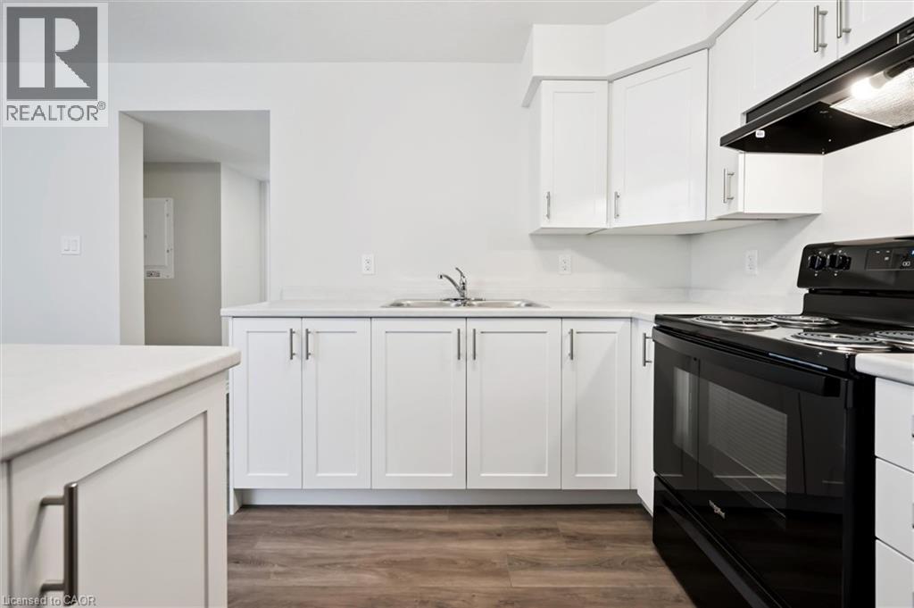 465 Garafraxa Street W Unit# 4, Fergus, Ontario  N1M 1C6 - Photo 9 - 40833019