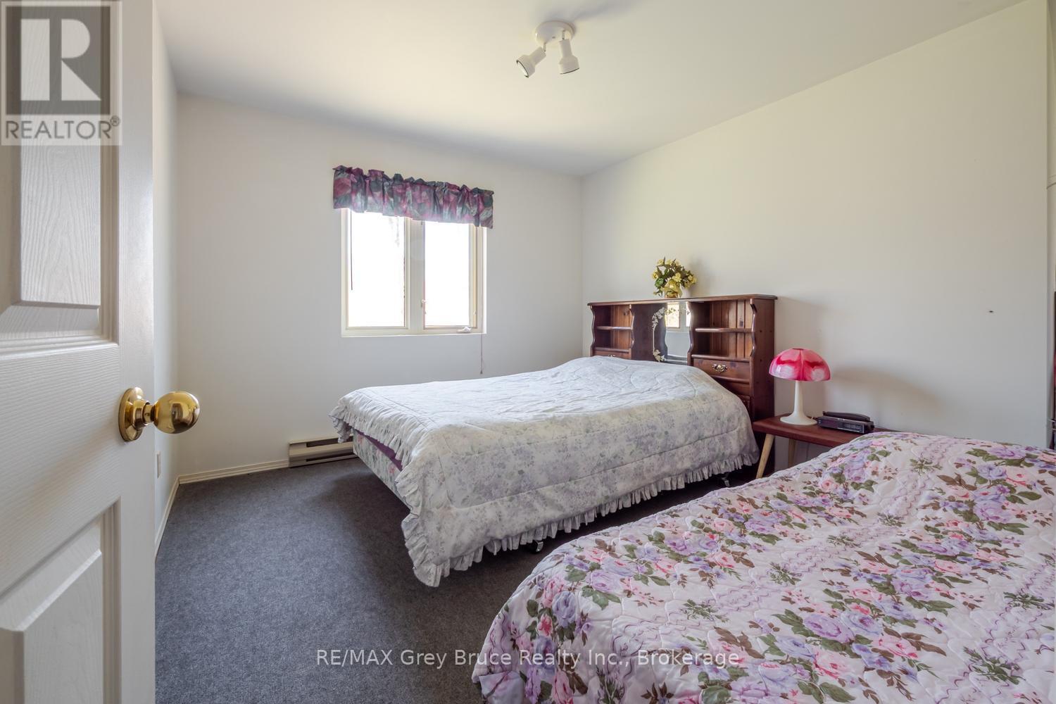 94 Maple Drive, Northern Bruce Peninsula, Ontario  N0H 1Z0 - Photo 19 - X13167246