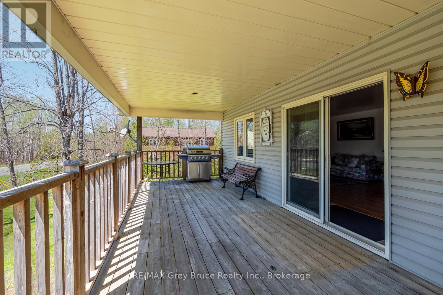 94 Maple Drive, Northern Bruce Peninsula, Ontario  N0H 1Z0 - Photo 6 - X13167246