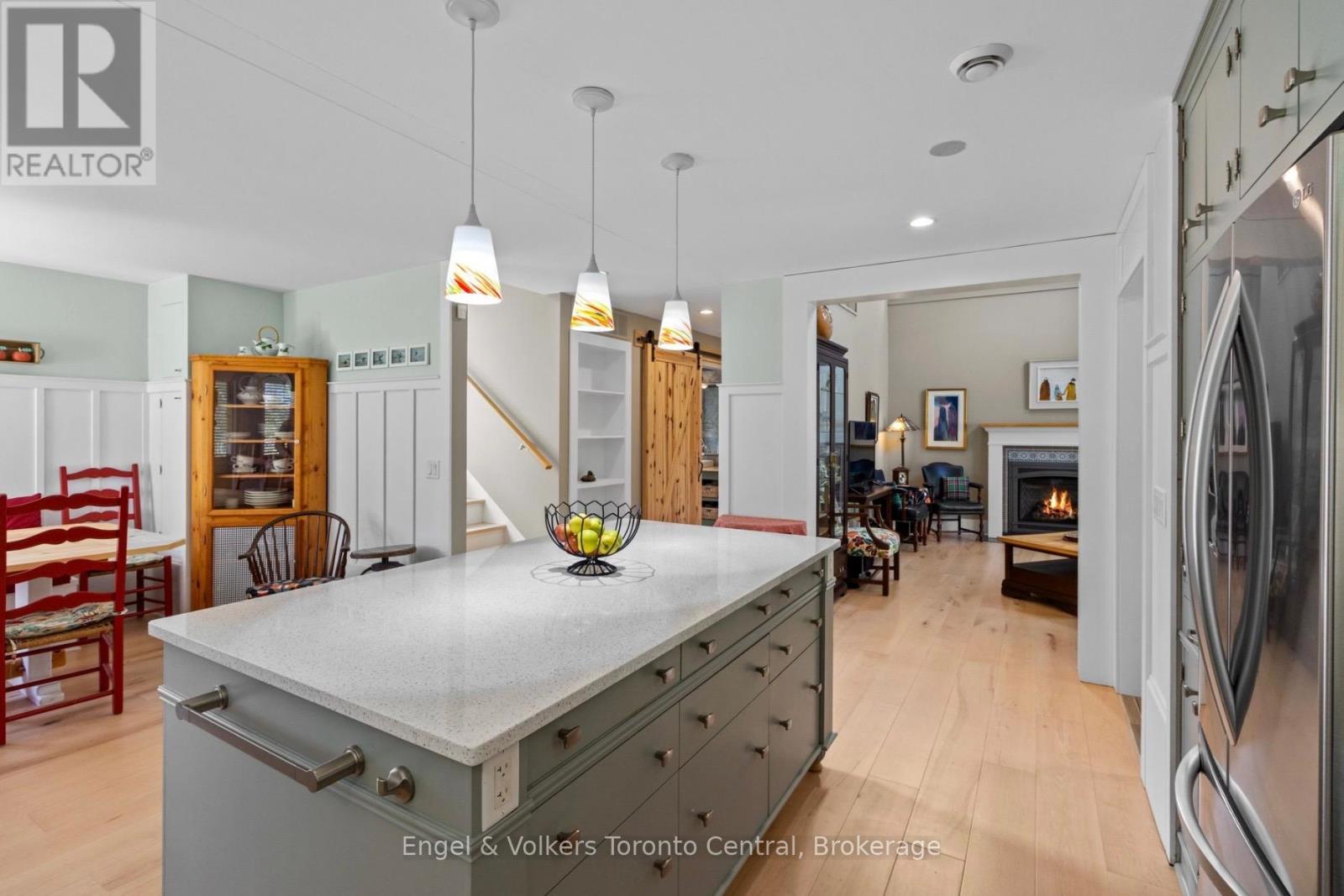 154 Blue Mountain Drive, Blue Mountains, Ontario  L9Y 0K9 - Photo 6 - X13167540
