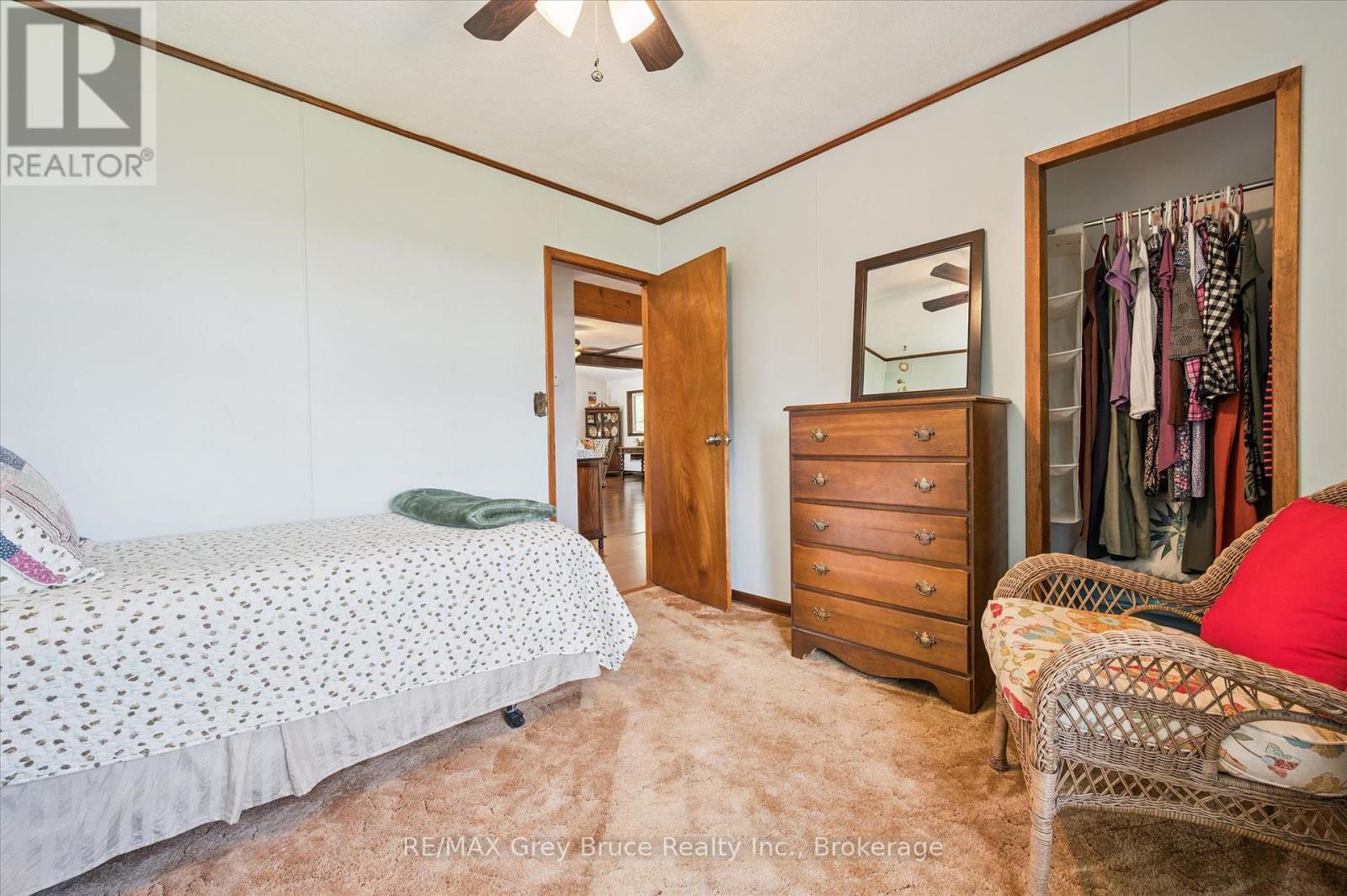 25 Shoreline Drive, Northern Bruce Peninsula, Ontario  N0H 1Z0 - Photo 18 - X13167544